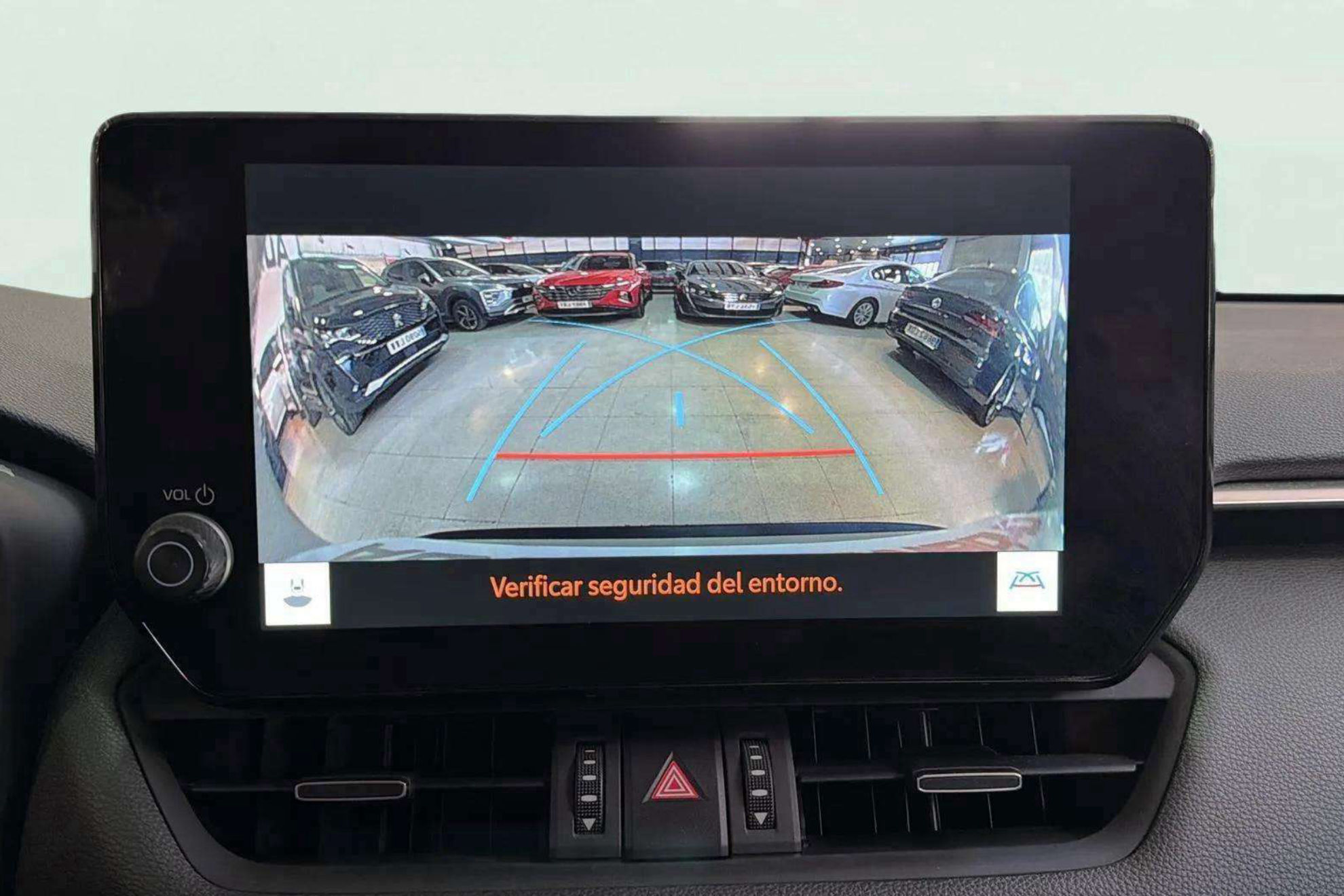Toyota RAV4 2.5l 220H Advance - foto 23