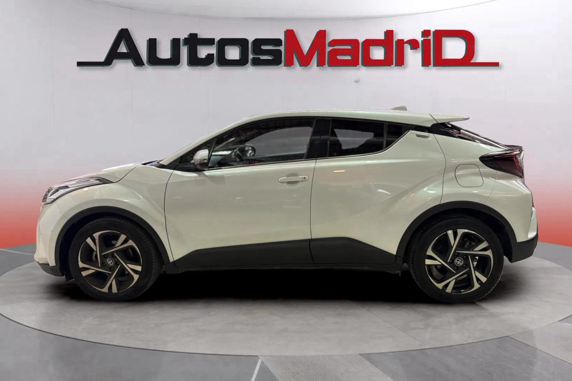 Toyota C-HR 2.0 180H Advance - foto 4