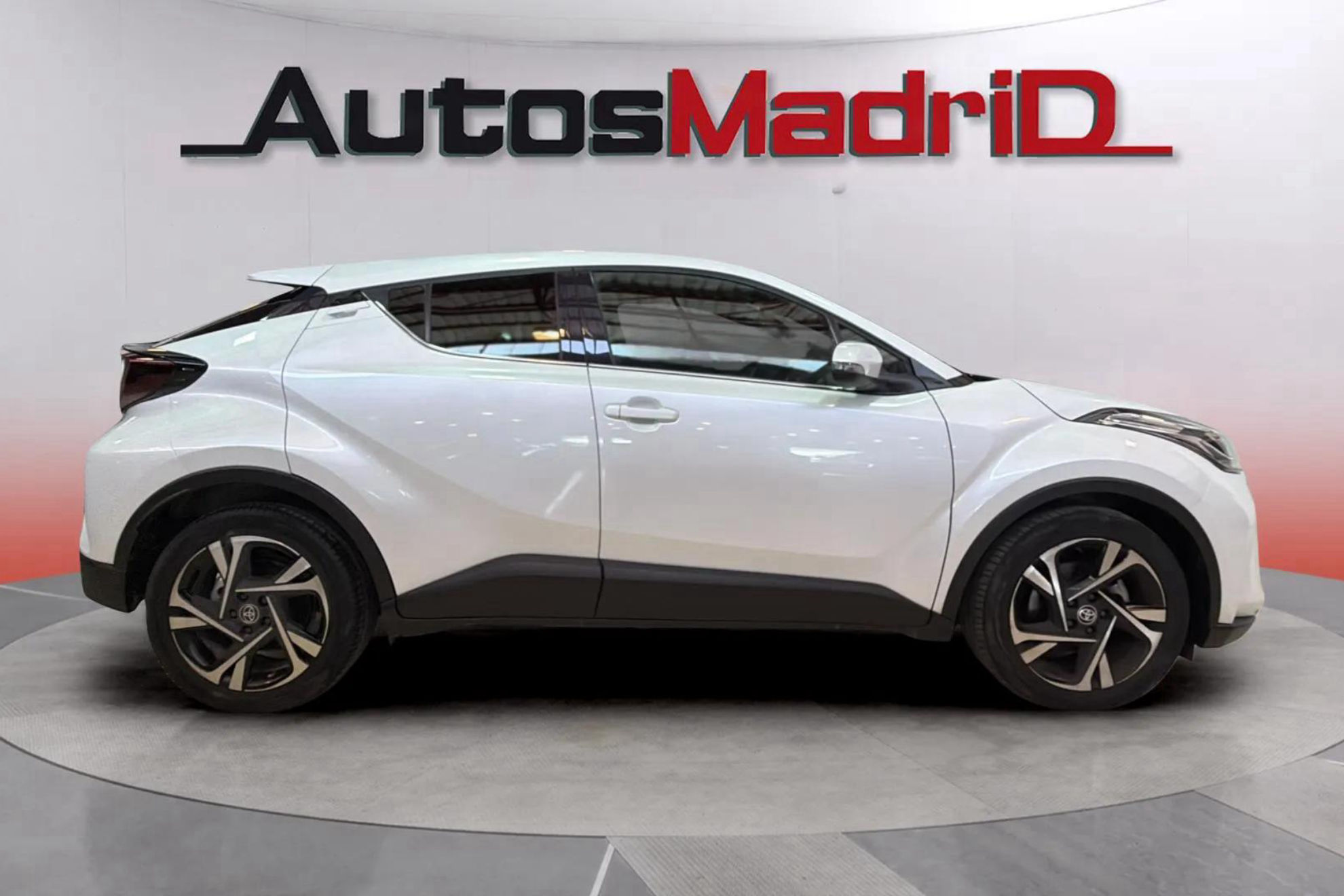Toyota C-HR 2.0 180H Advance - foto 9