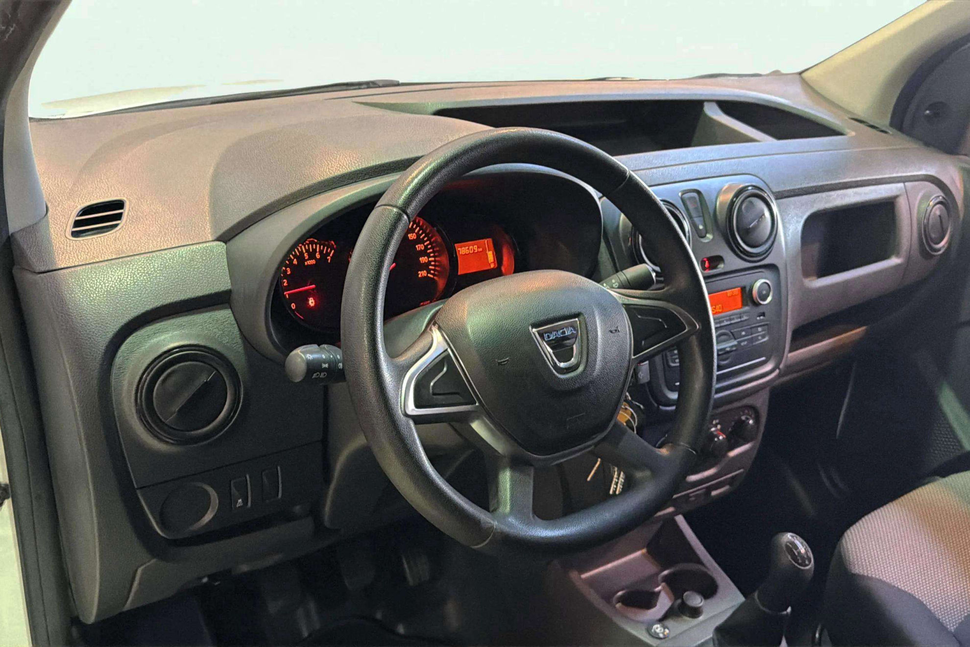Dacia Dokker Van Essential 1.6 GLP - foto 9