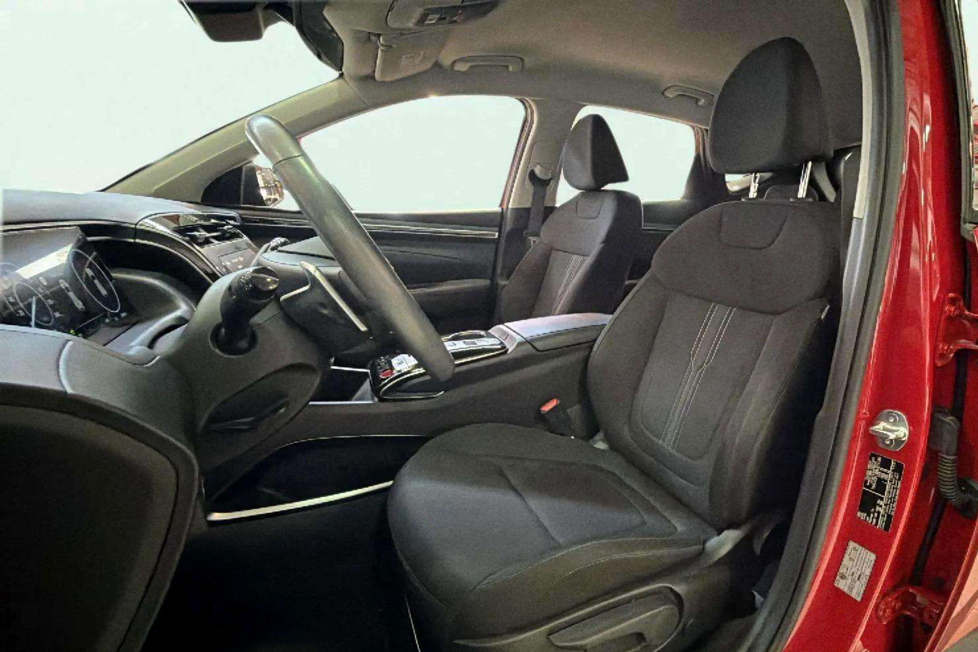 Hyundai Tucson 1.6 T-GDi HEV Maxx - foto 12