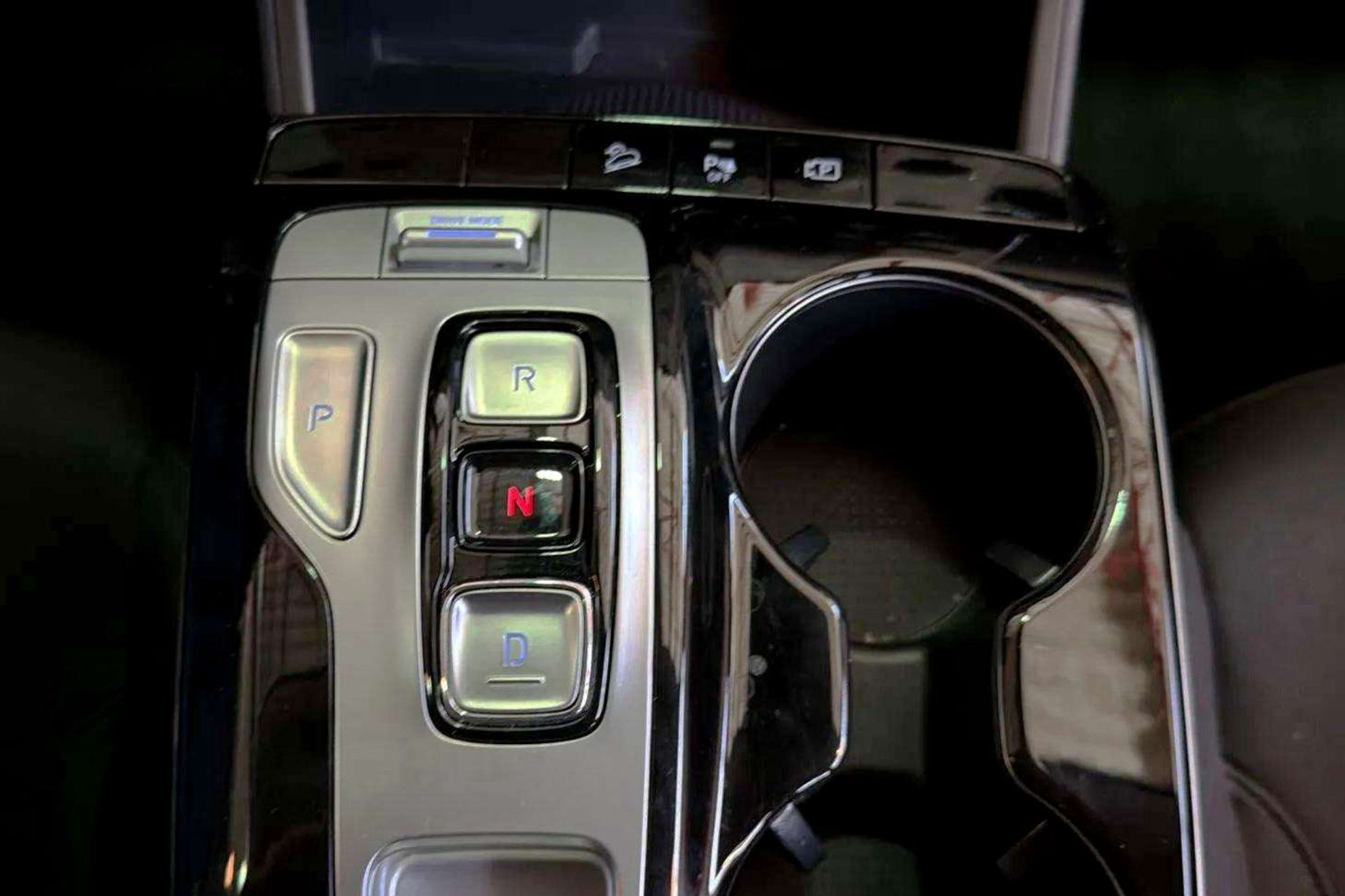 Hyundai Tucson 1.6 T-GDi HEV Maxx - foto 25