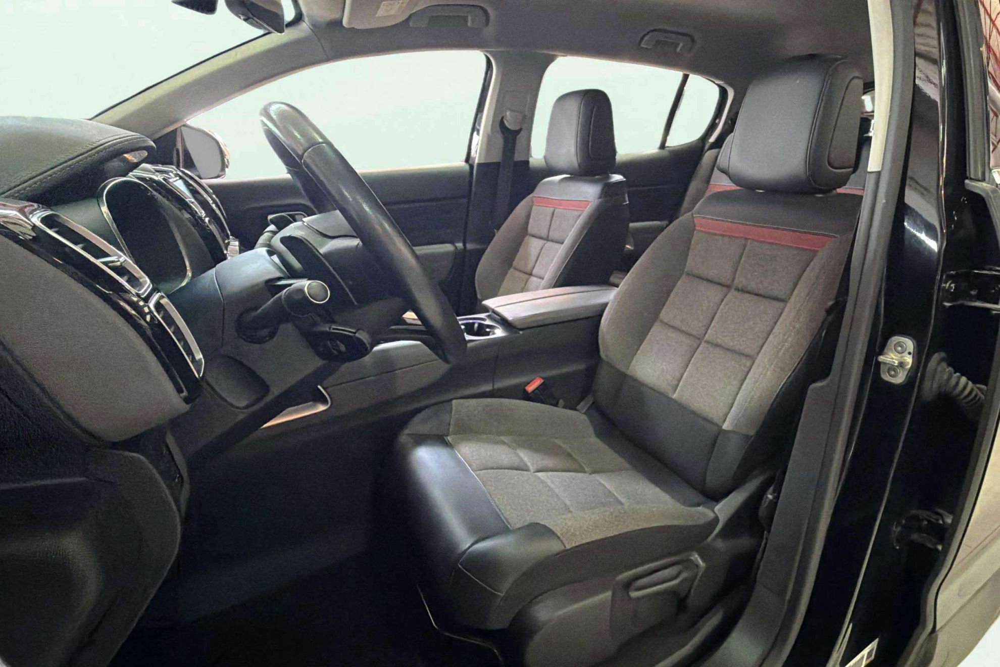 Citroën C5 Aircross Plugin Hybrid 225 eEAT8 Max - foto 12