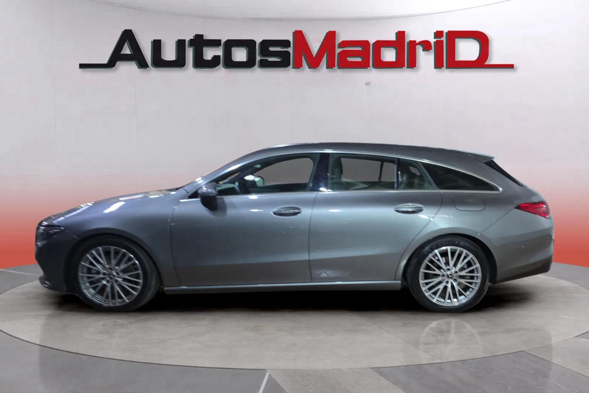 Mercedes-Benz CLA 220 D DCT Shooting Brake - foto 4