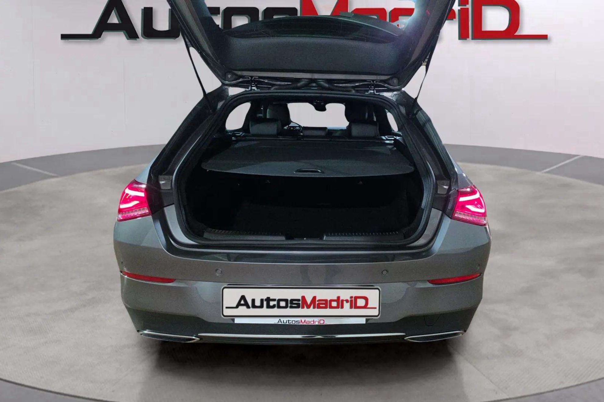 Mercedes-Benz CLA 220 D DCT Shooting Brake - foto 16