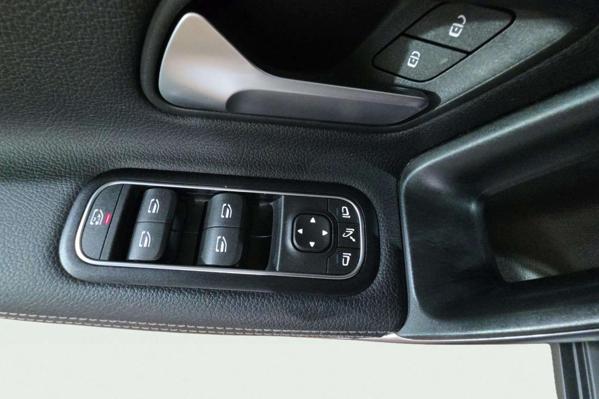 Mercedes-Benz CLA 220 D DCT Shooting Brake - foto 17