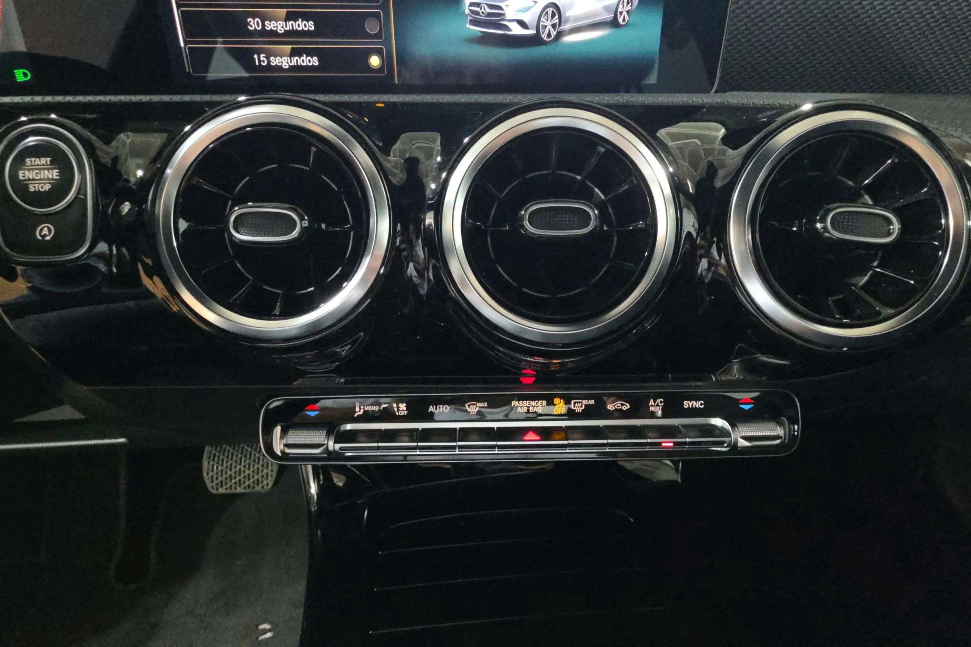 Mercedes-Benz CLA 220 D DCT Shooting Brake - foto 25