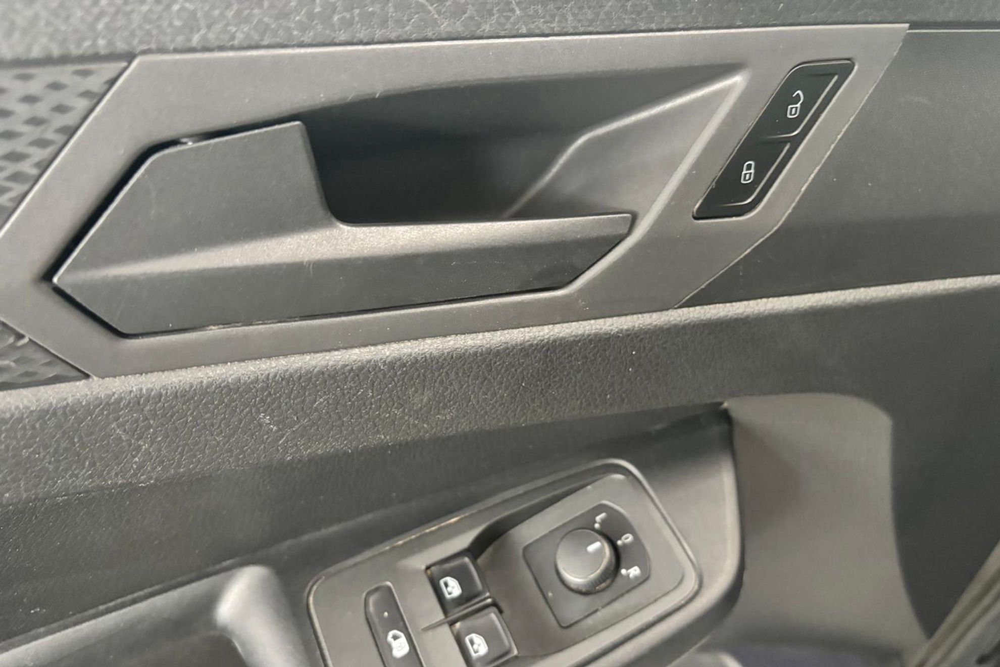Volkswagen Caddy Cargo 2.0 TDI - foto 11
