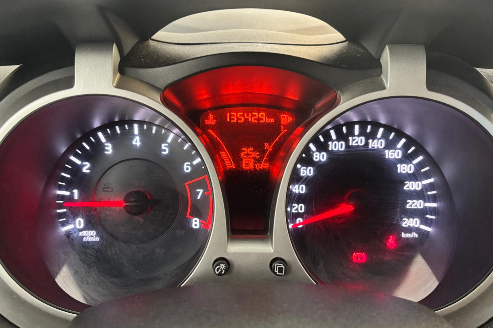 Nissan Juke 1.6 N-TEC 4x2 - foto 22