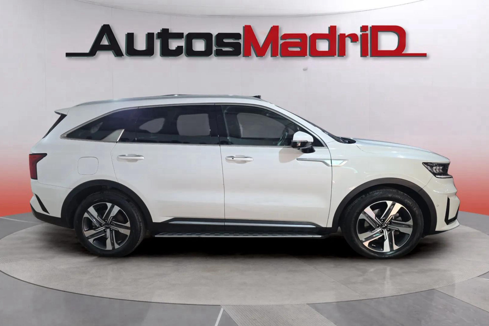 Kia Sorento 1.6 T-GDi PHEV Emotion 4x4 7 plazas P.Luxury - foto 8