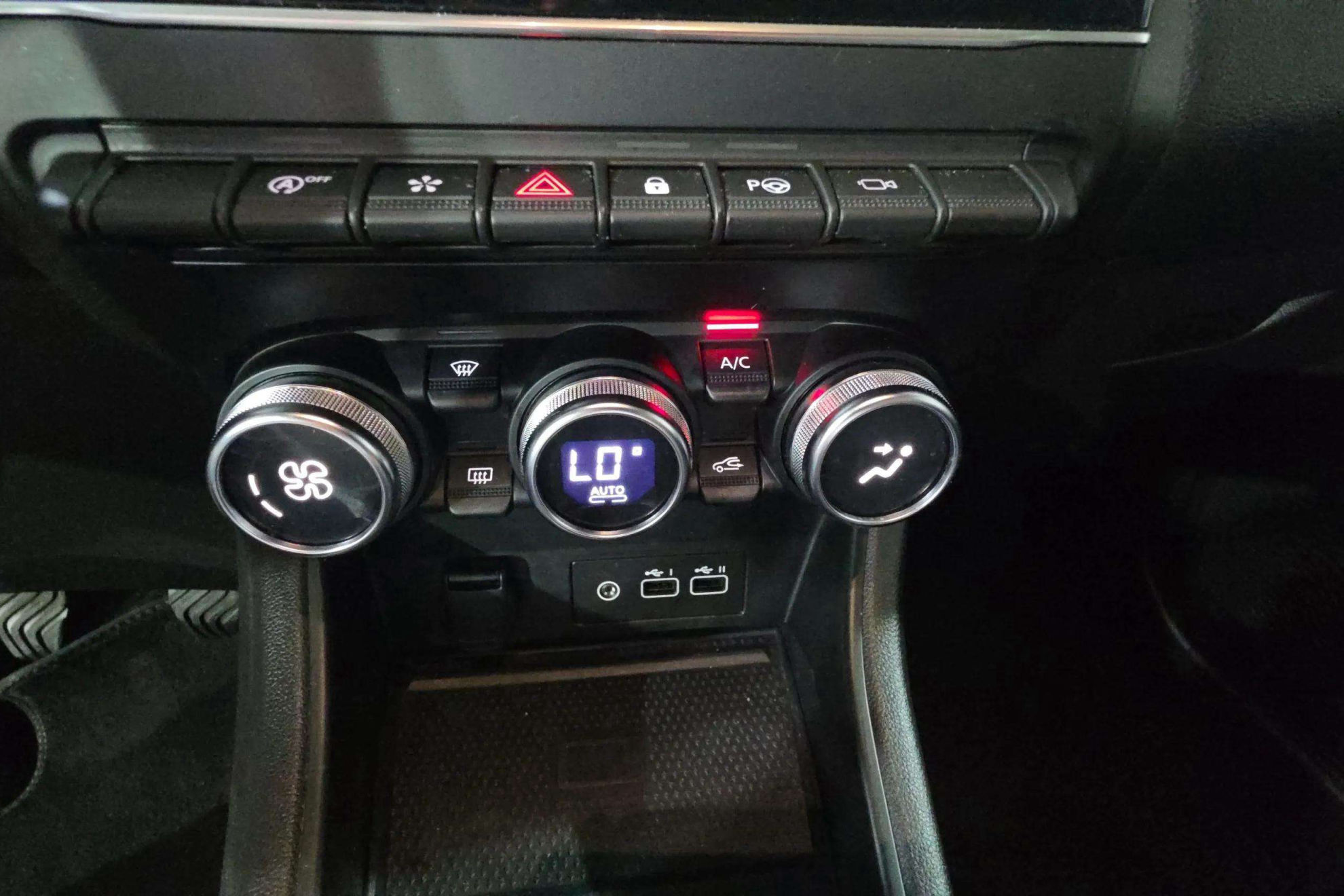 Renault Captur techno TCe - foto 22
