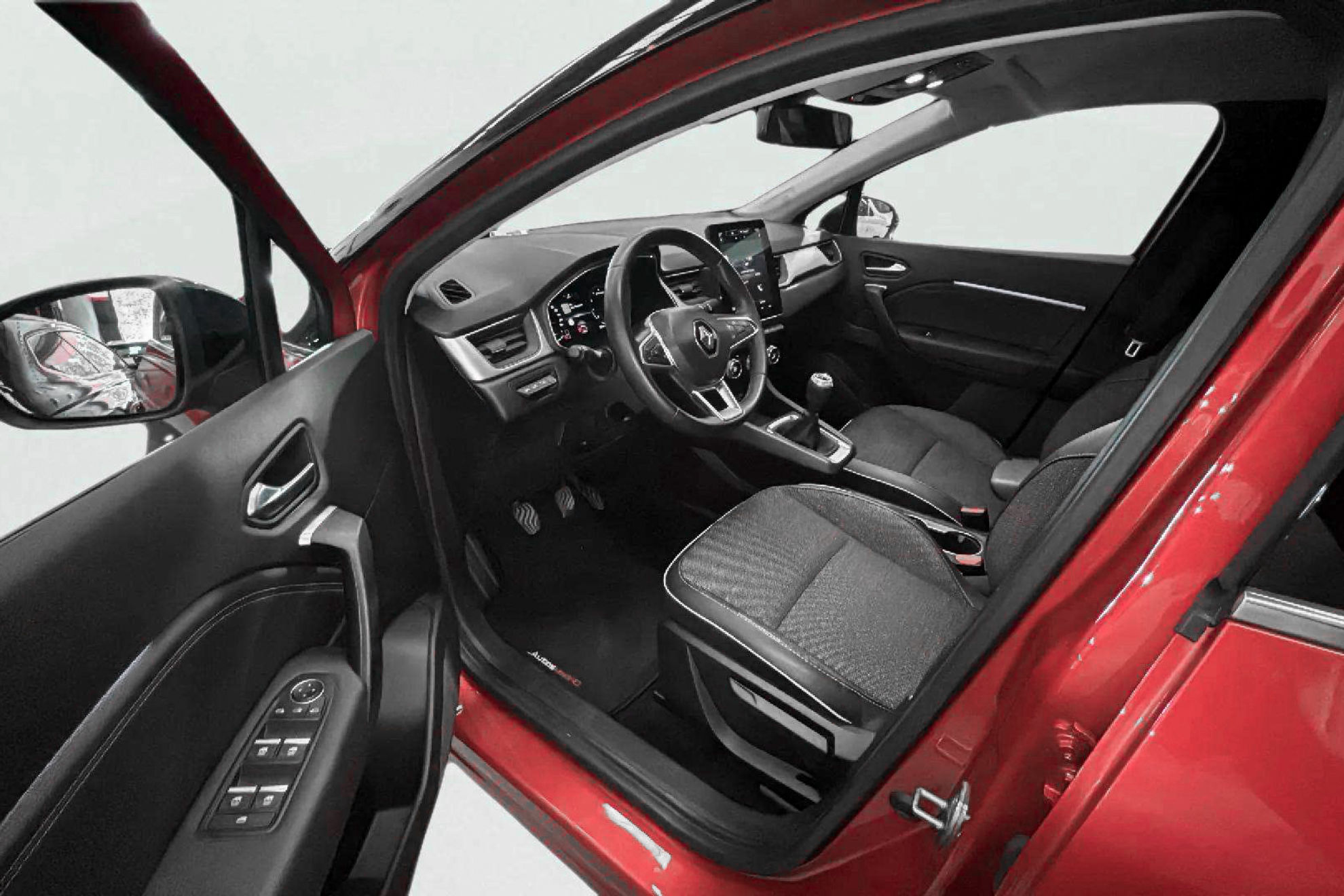 Renault Captur techno TCe - foto 9