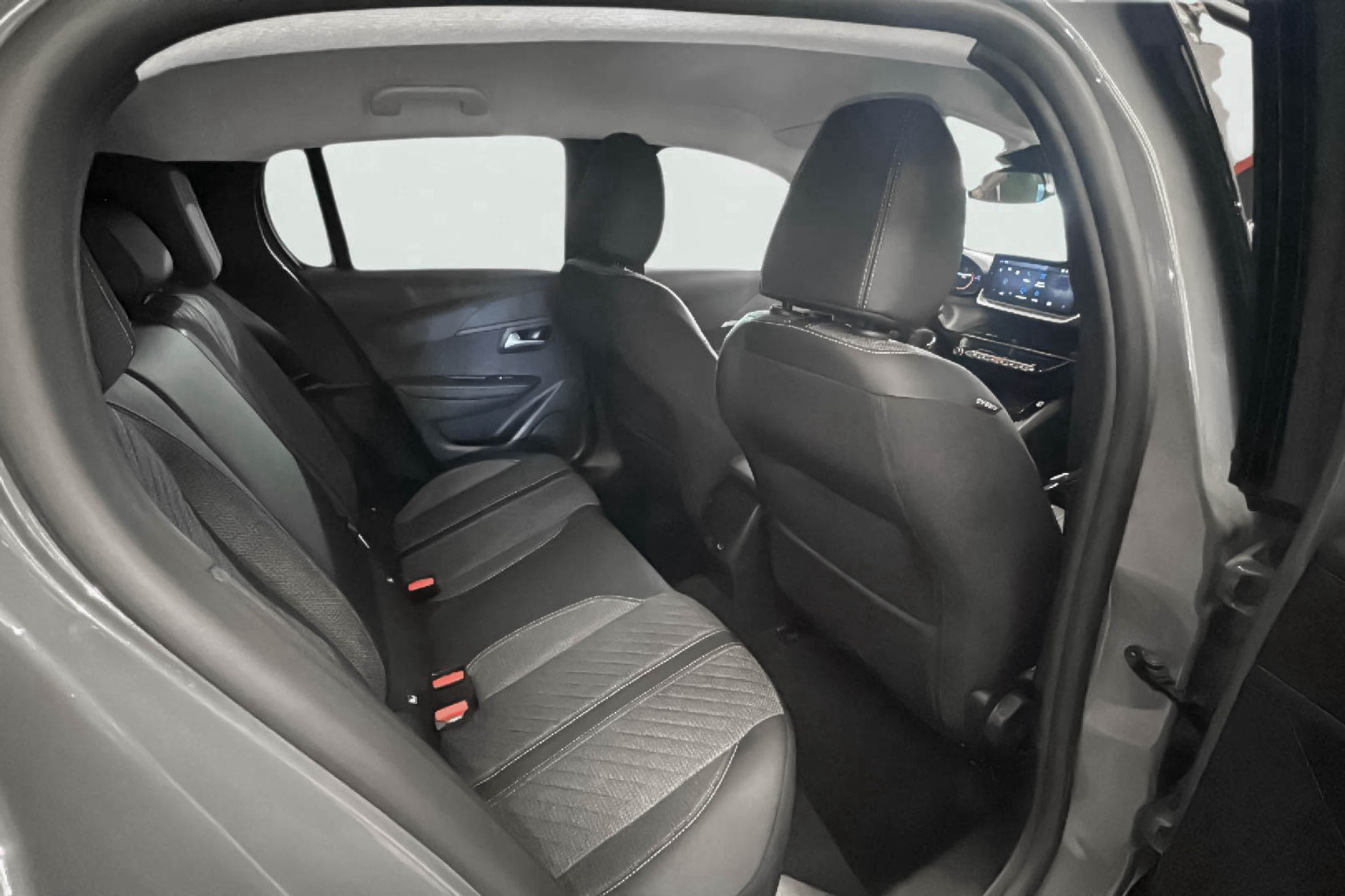 Peugeot 208 Allure Hybrid 110 eDCS6 - foto 17