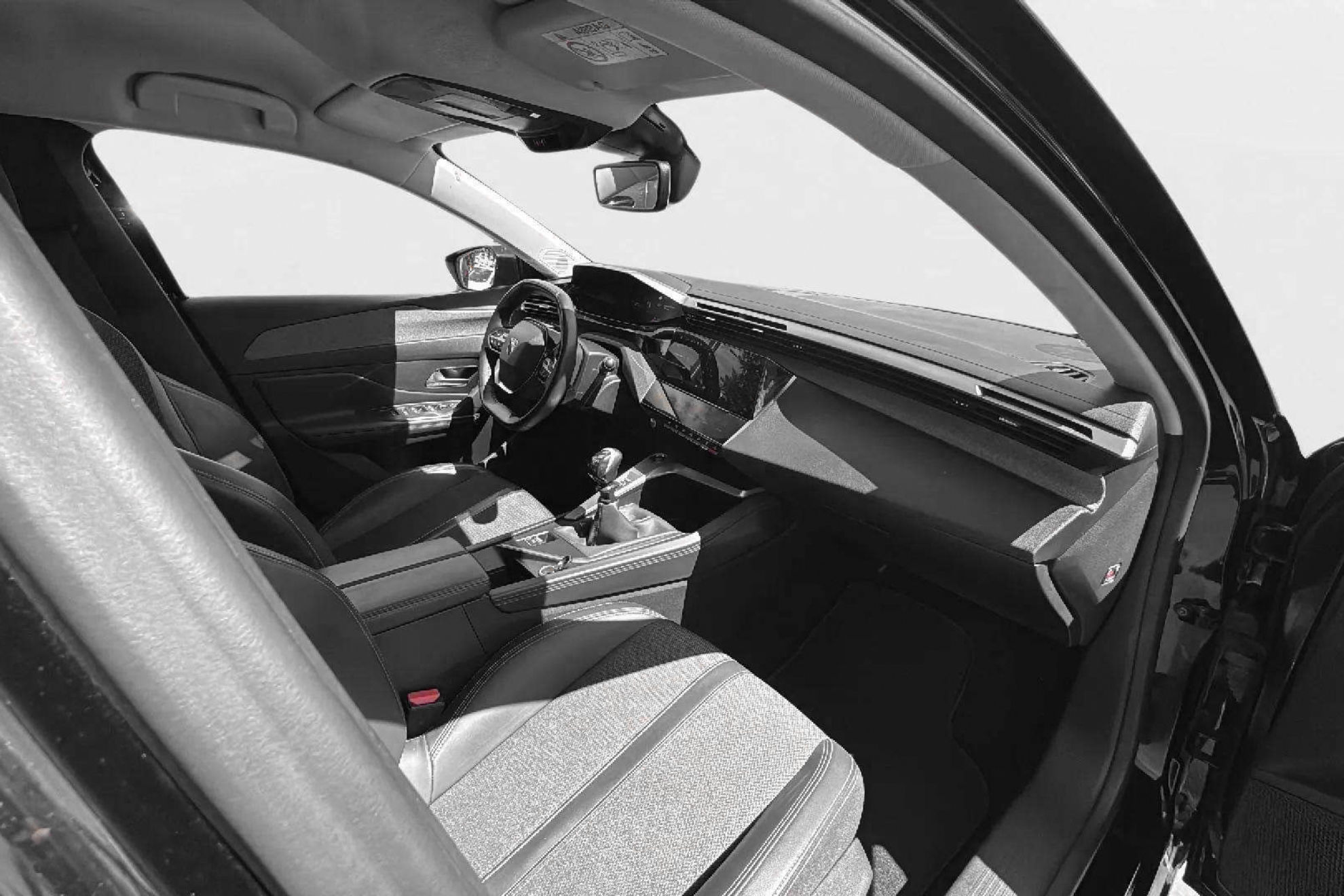 Peugeot 308 Allure Pack PureTech 130 EAT8 - foto 15