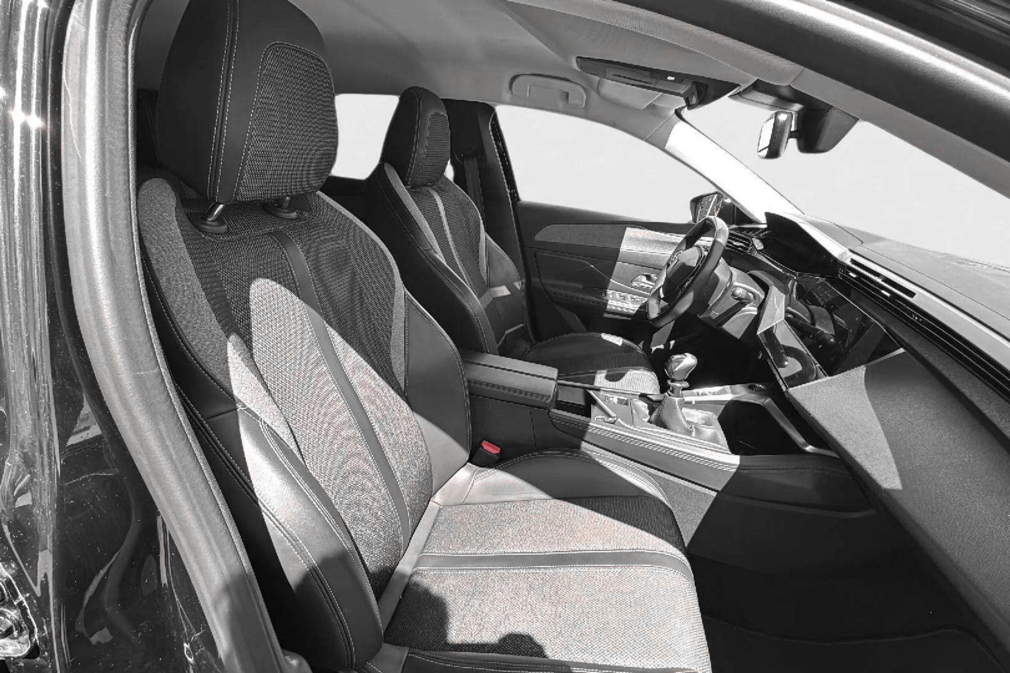 Peugeot 308 Allure Pack PureTech 130 EAT8 - foto 16