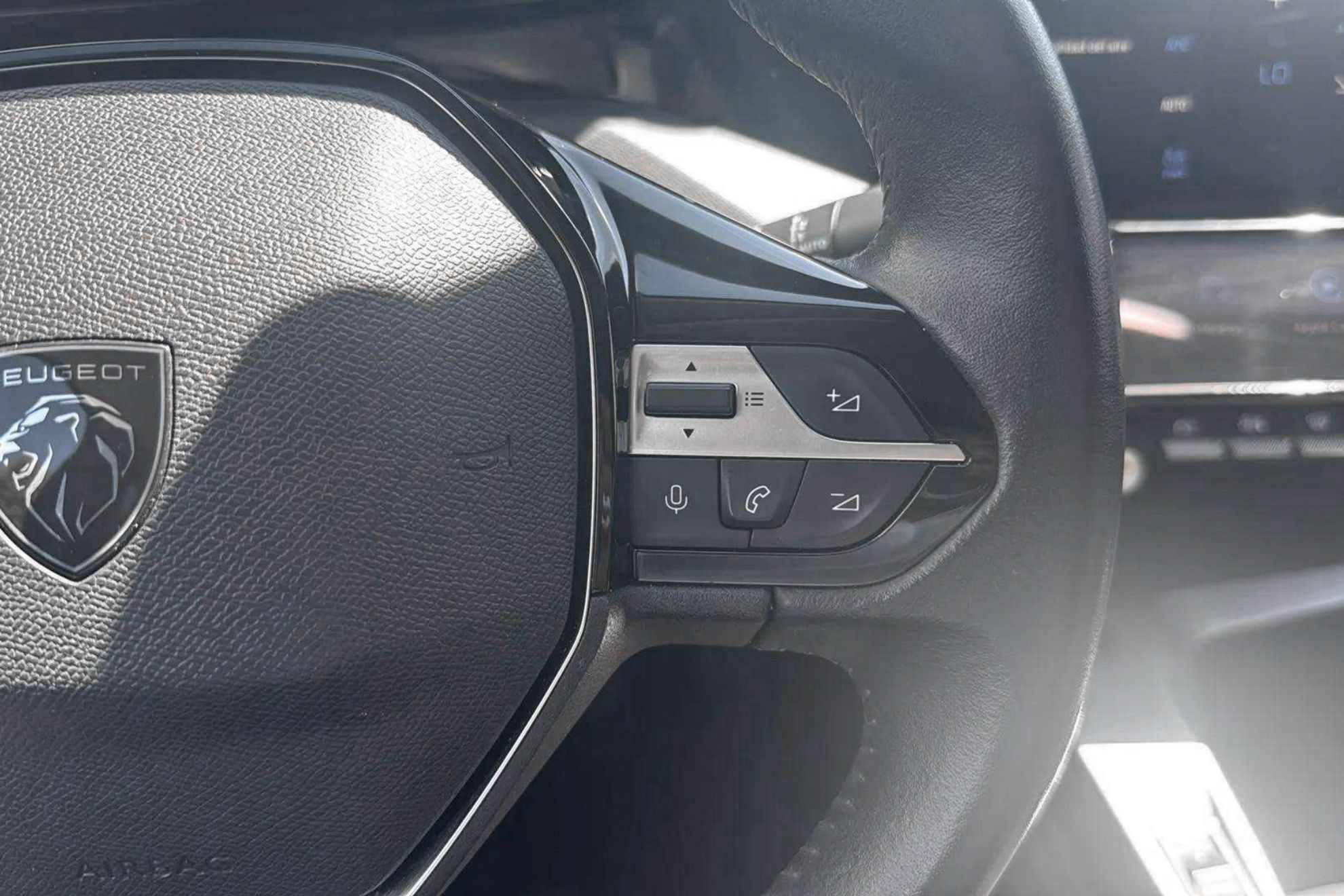 Peugeot 308 Allure Pack PureTech 130 EAT8 - foto 22