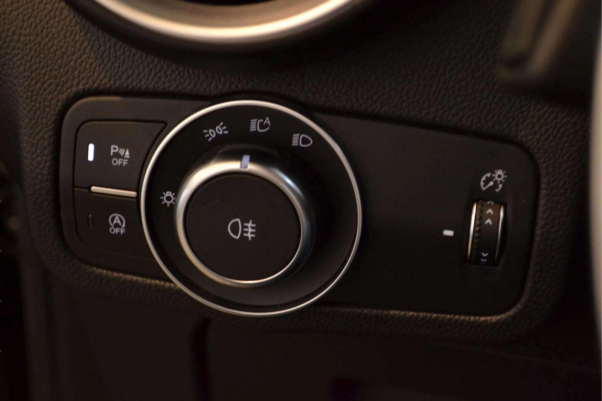 Alfa Romeo Stelvio 2.2 Diesel Sprint RWD - foto 19