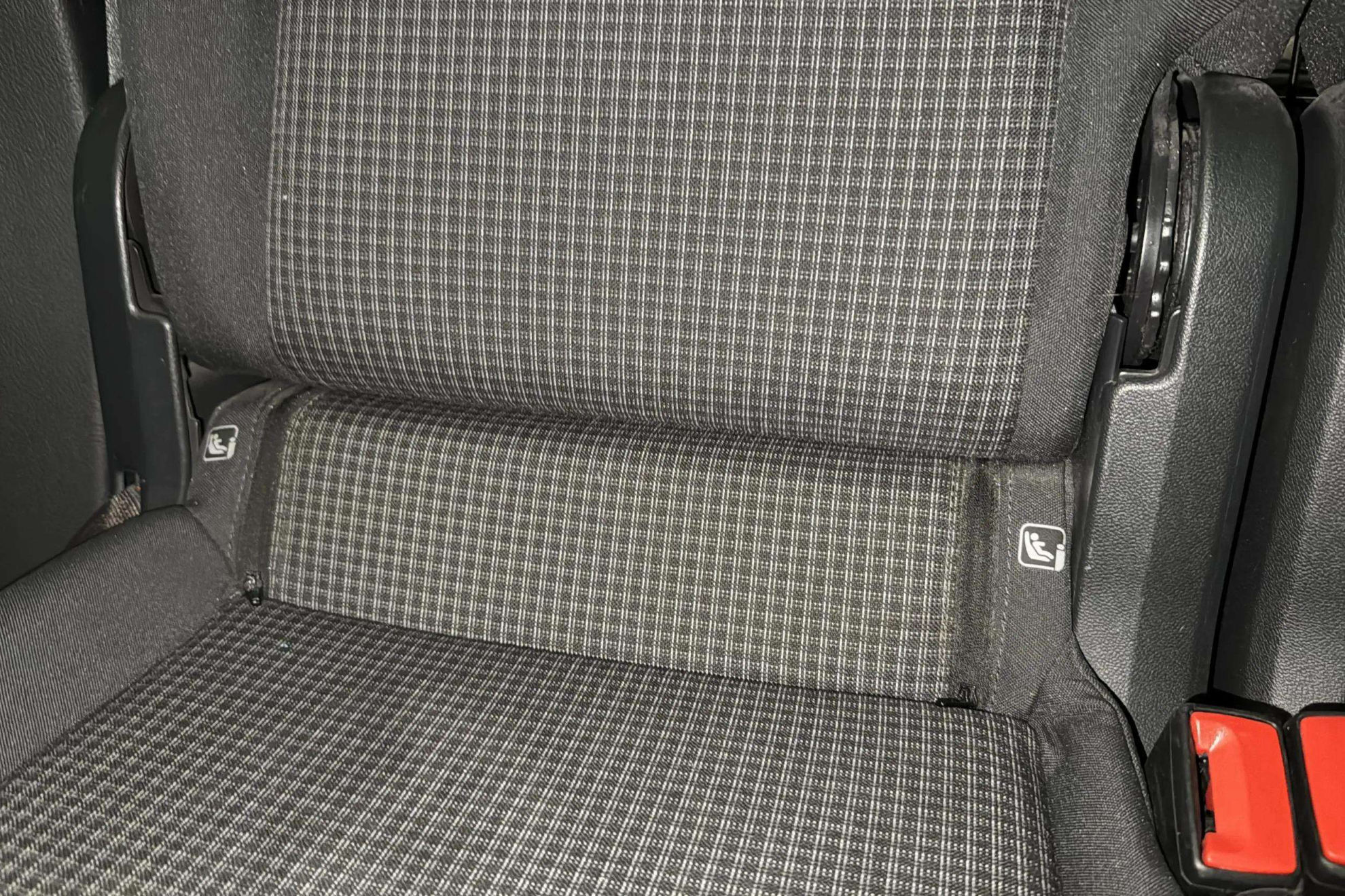 Volkswagen Caddy Profesional Kombi 2.0 TDI BMT 4Mot - foto 32
