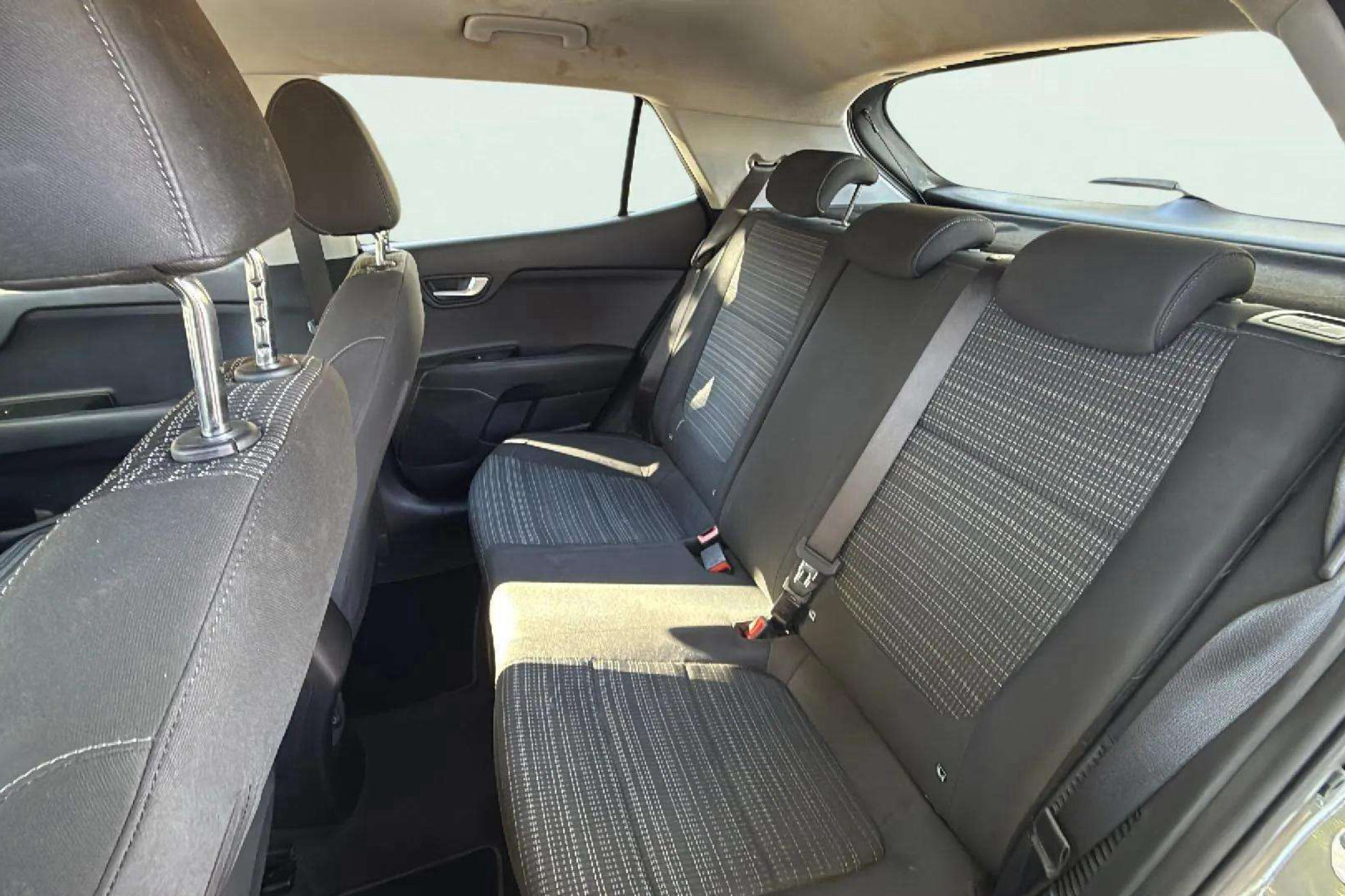Kia Stonic 1.0 T-GDi MHEV iMT Drive - foto 9