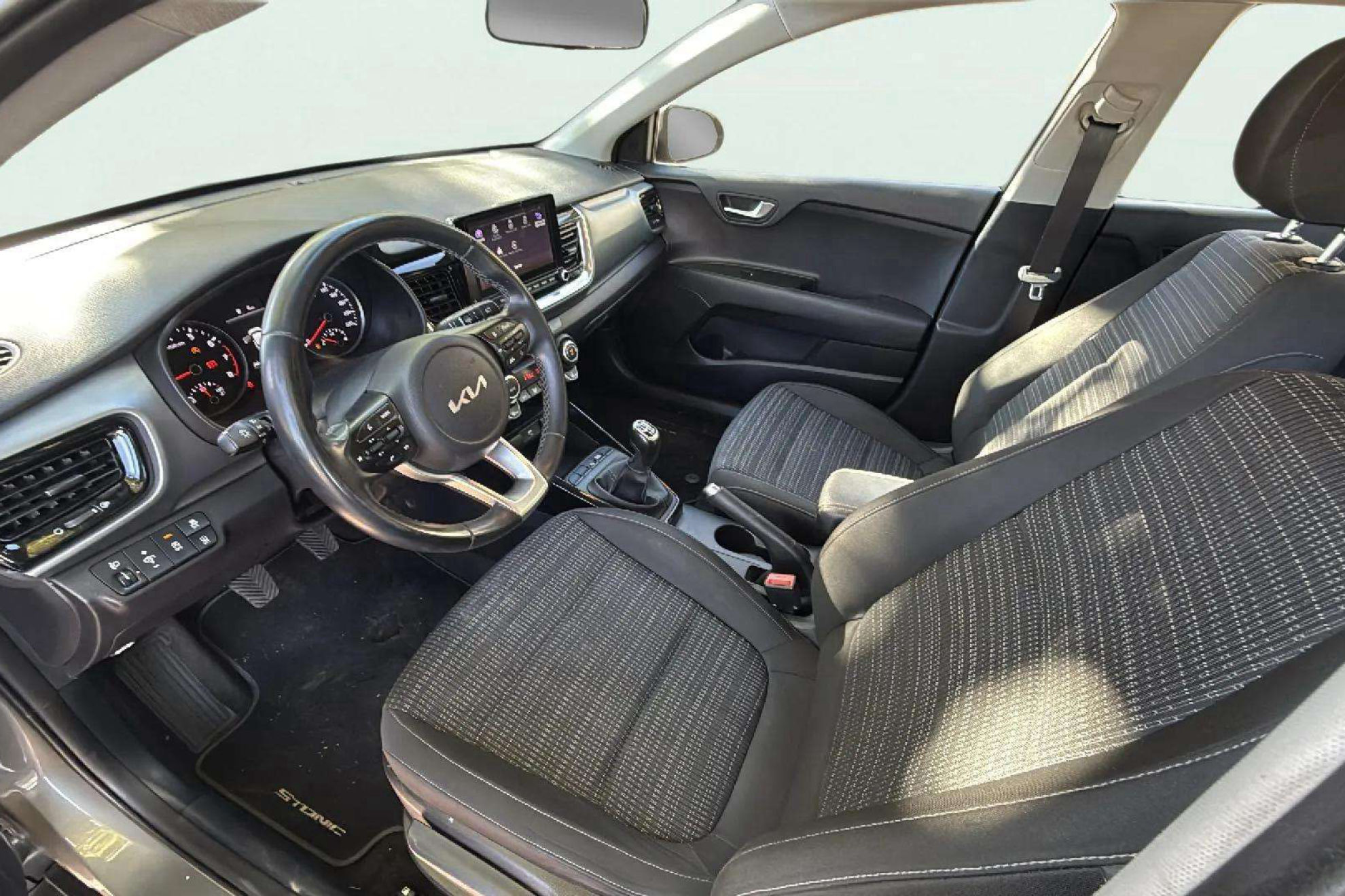 Kia Stonic 1.0 T-GDi MHEV iMT Drive - foto 10
