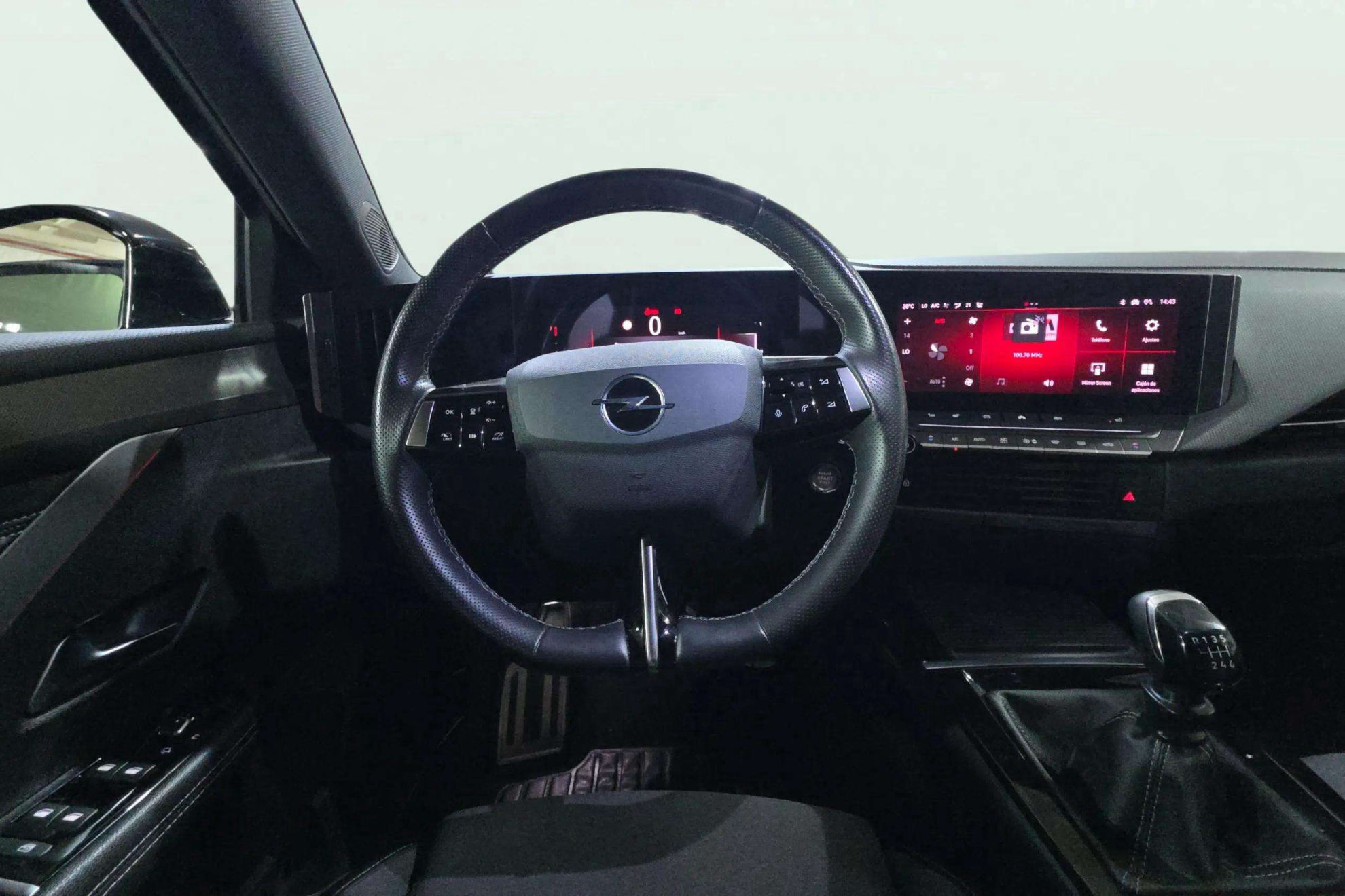 Opel Astra 1.2T XHT GS - foto 11