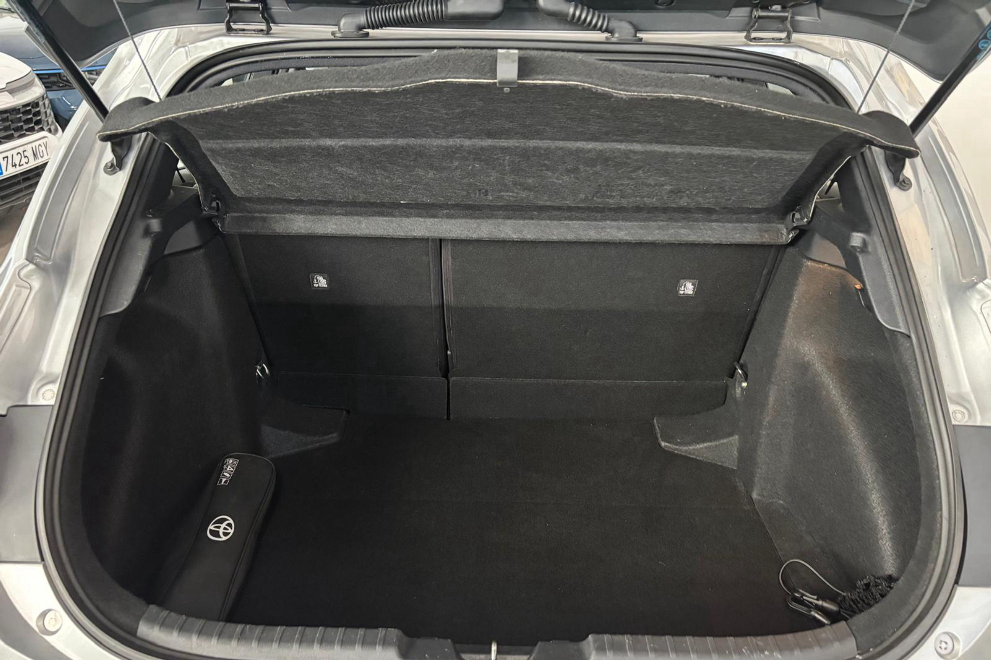 Toyota Corolla 1.8 125H Business Plus E-CVT - foto 9