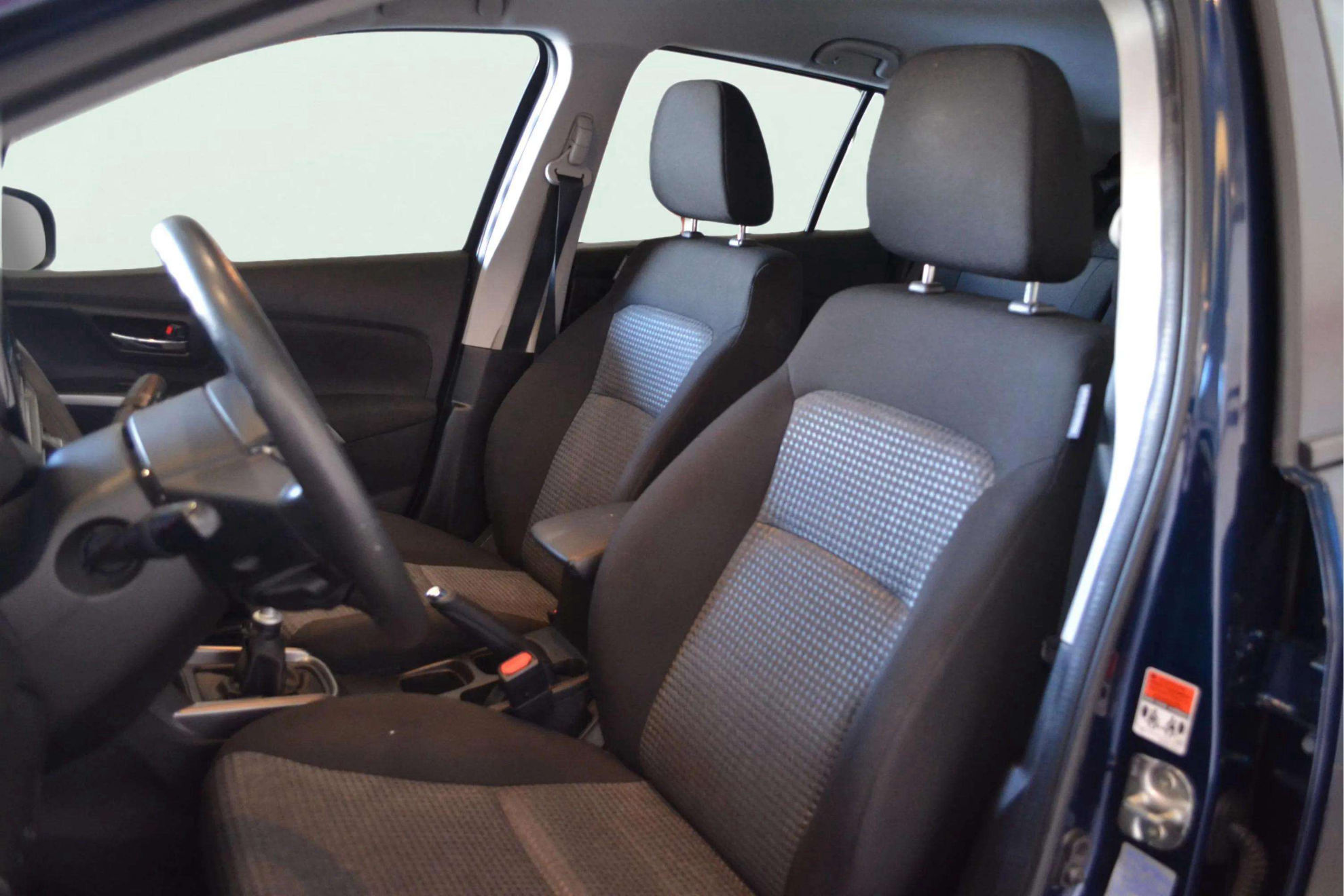 Suzuki S-Cross 1.4T S1 Mild Hybrid - foto 12