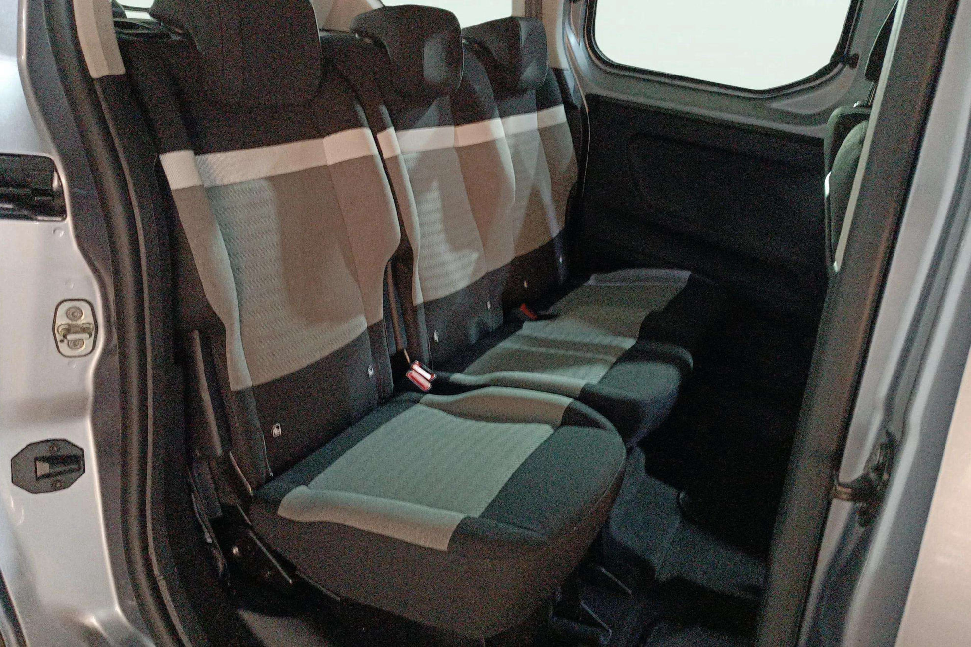 Citroën Berlingo Talla M BlueHDi 100 Plus - foto 21