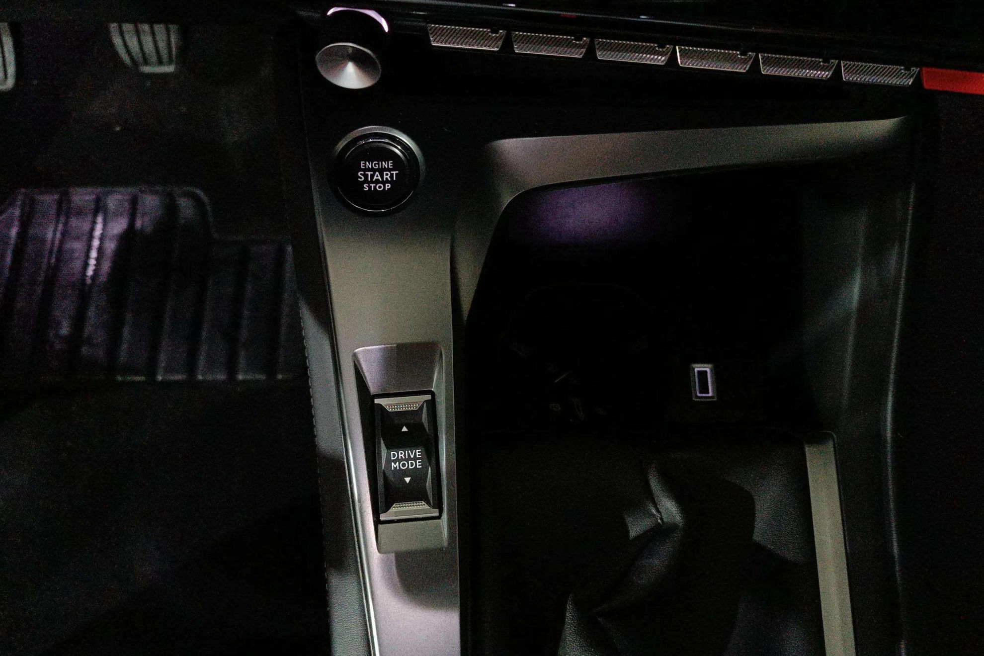 Peugeot 308 Allure Pack BlueHDi 130 - foto 17
