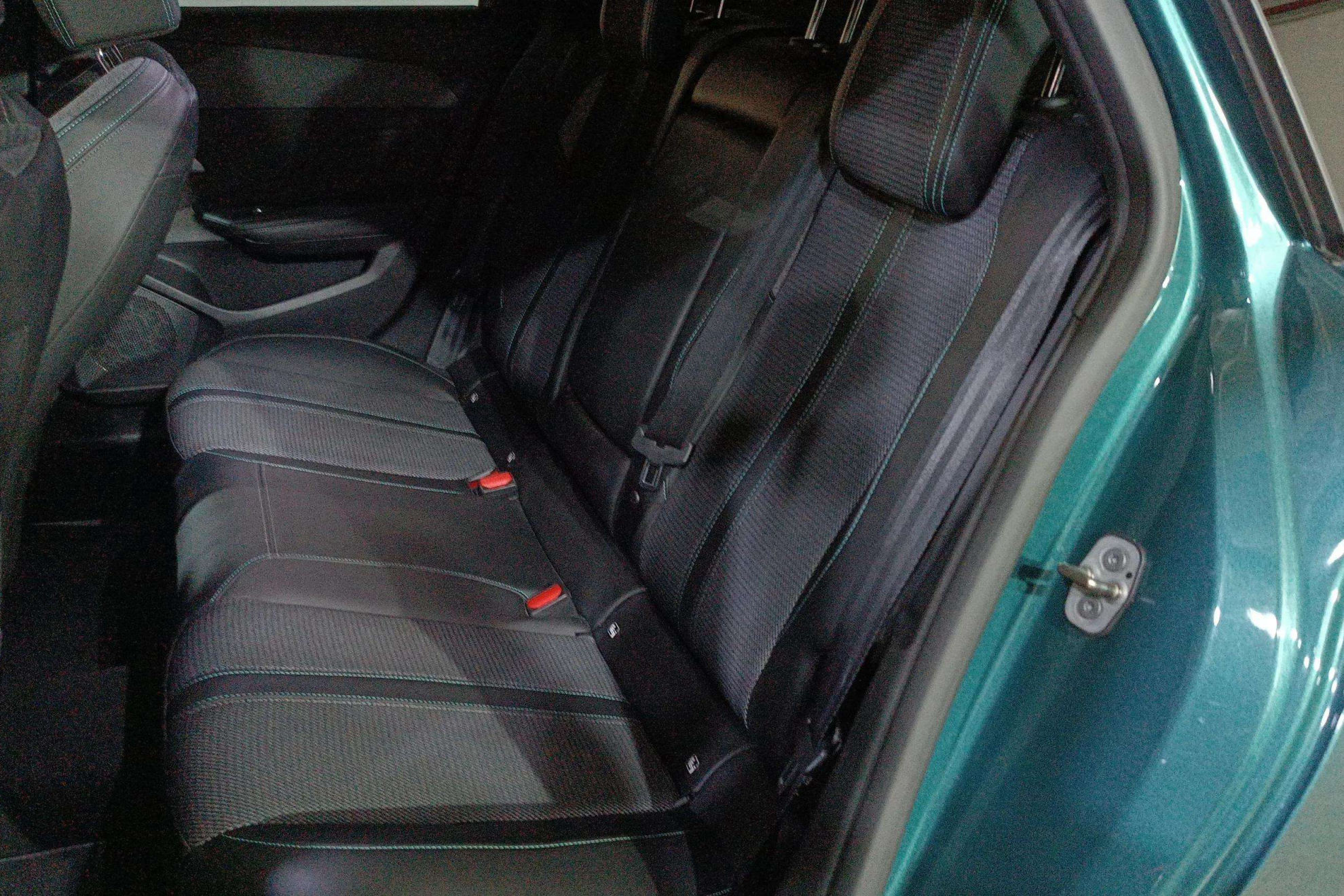 Peugeot 308 Allure Pack BlueHDi 130 - foto 22
