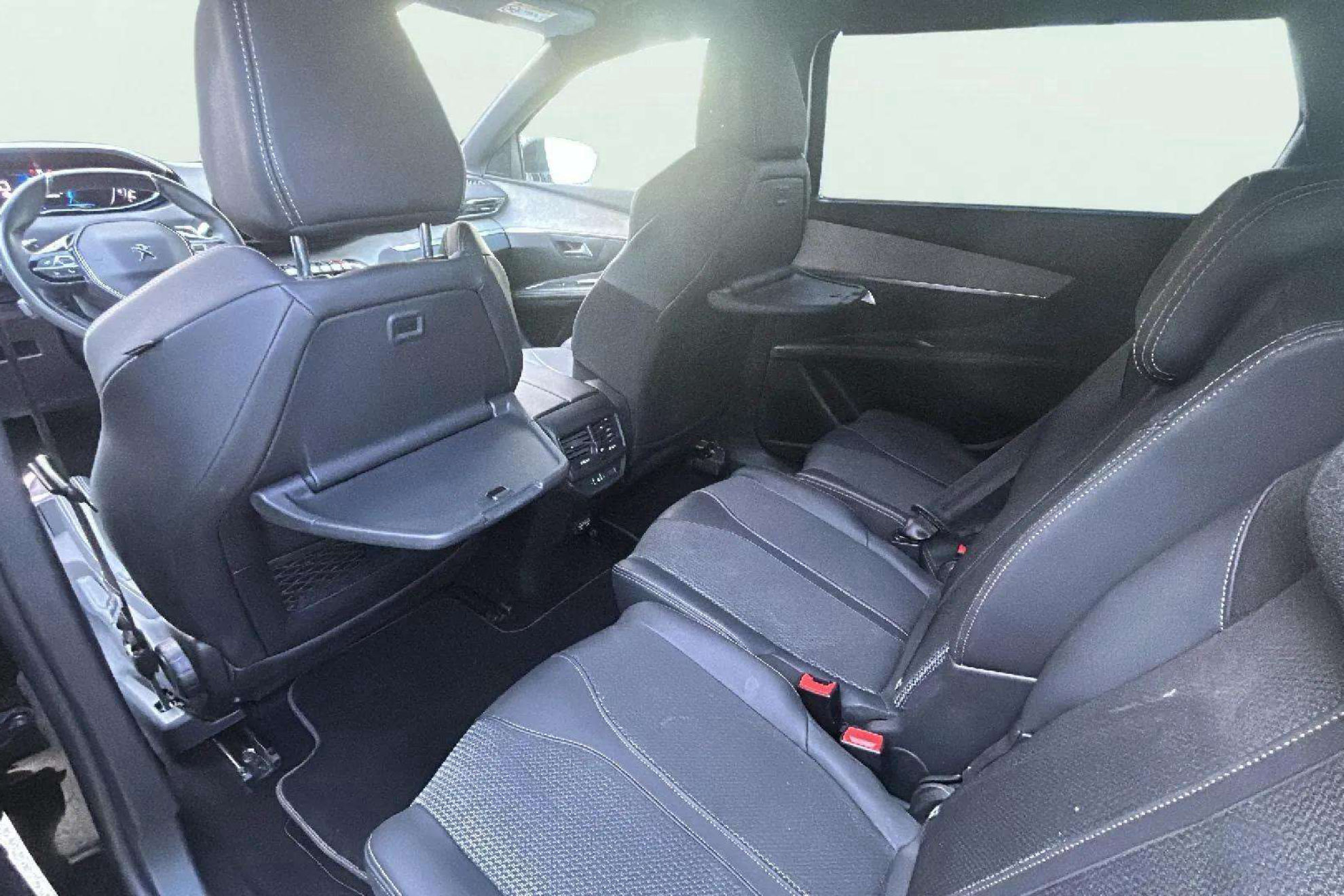 Peugeot 5008 1.5 BlueHDi GT EAT8 - foto 11