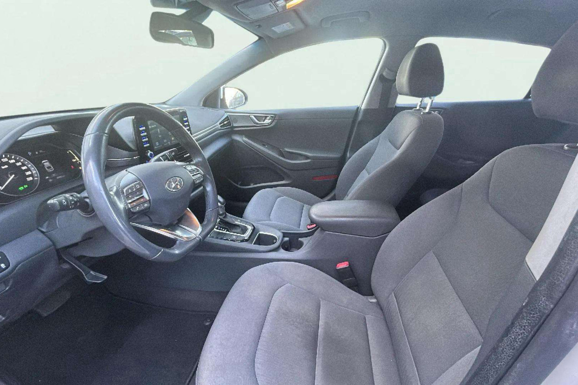 Hyundai Ioniq 1.6 GDI HEV Tecno DCT - foto 11