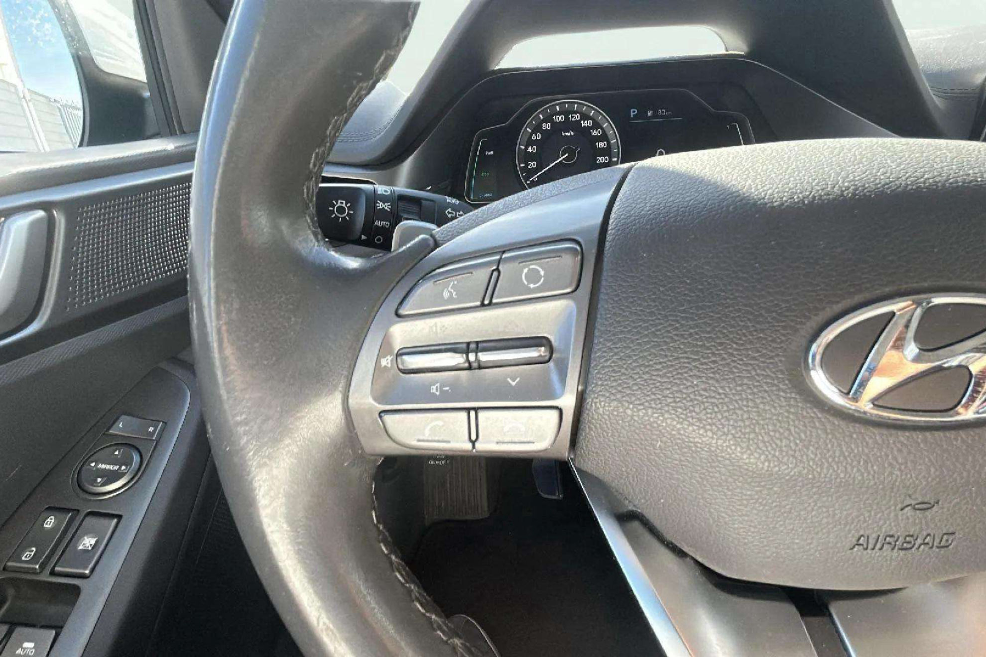 Hyundai Ioniq 1.6 GDI HEV Tecno DCT - foto 17