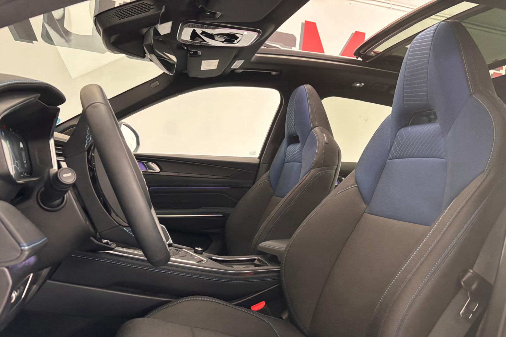 Lynk & Co 01 1.5 PHEV - foto 11