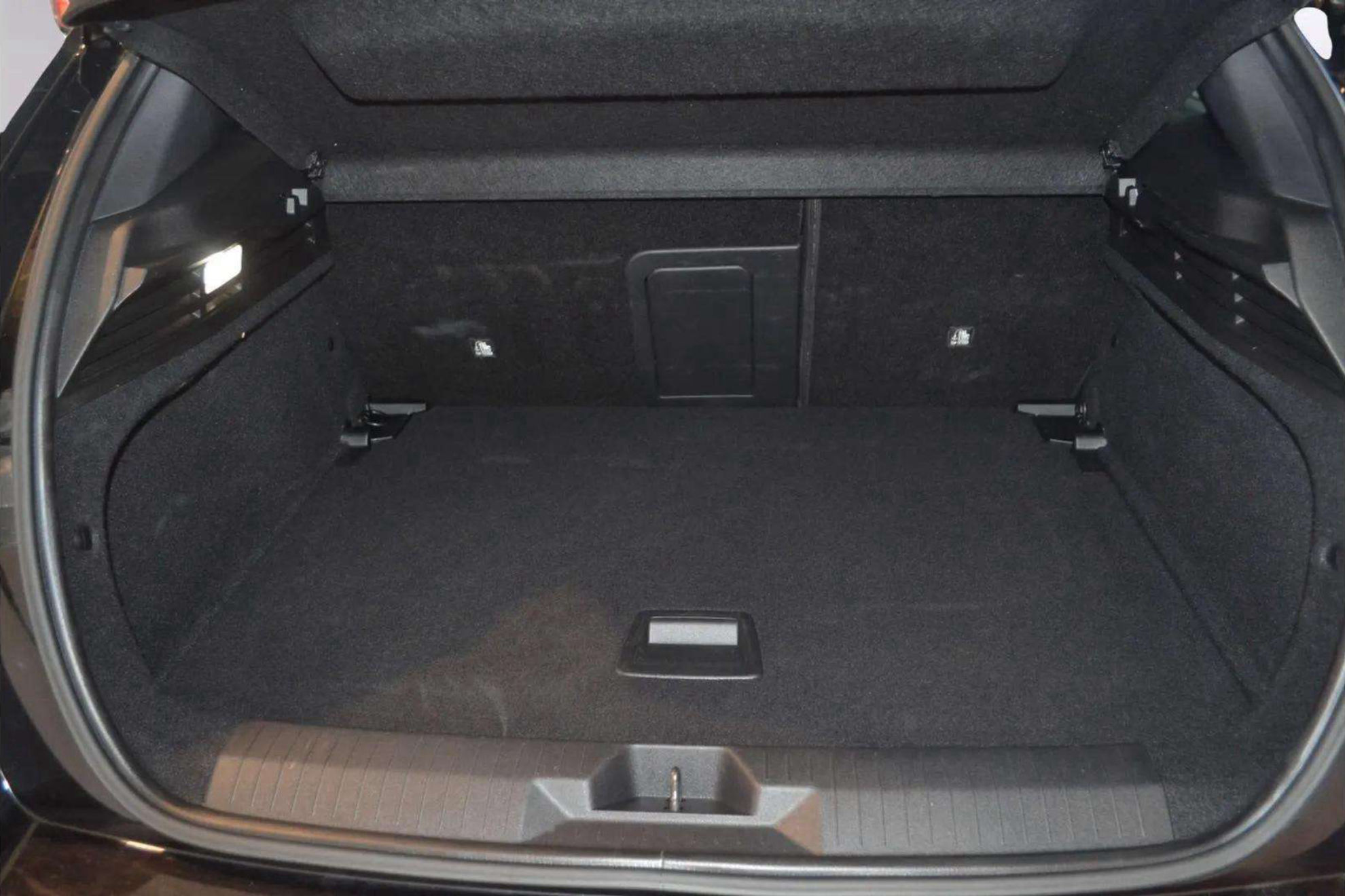 Opel Astra 1.5D DTH Elegance - foto 9