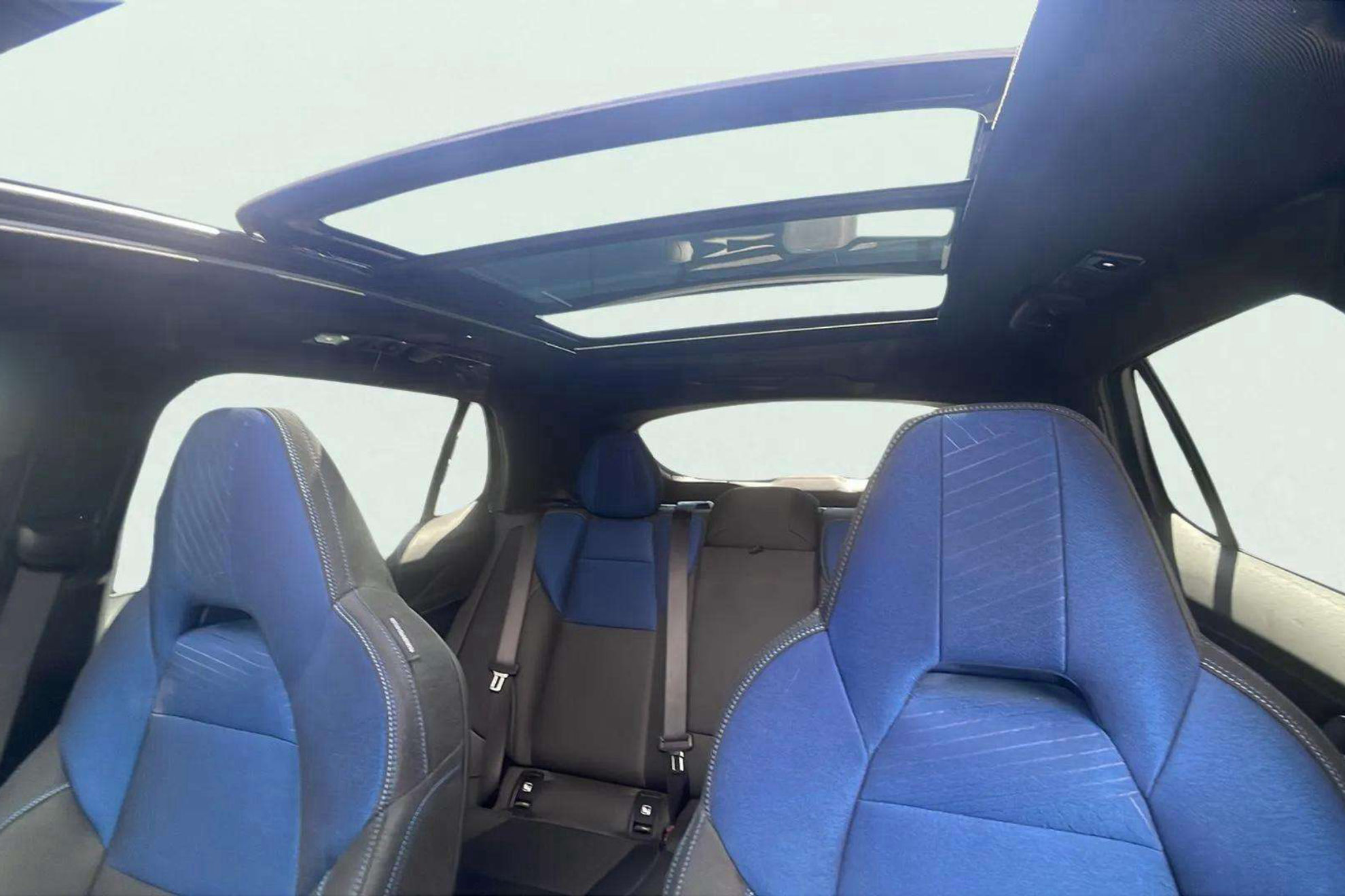 Lynk & Co 01 1.5 PHEV - foto 14