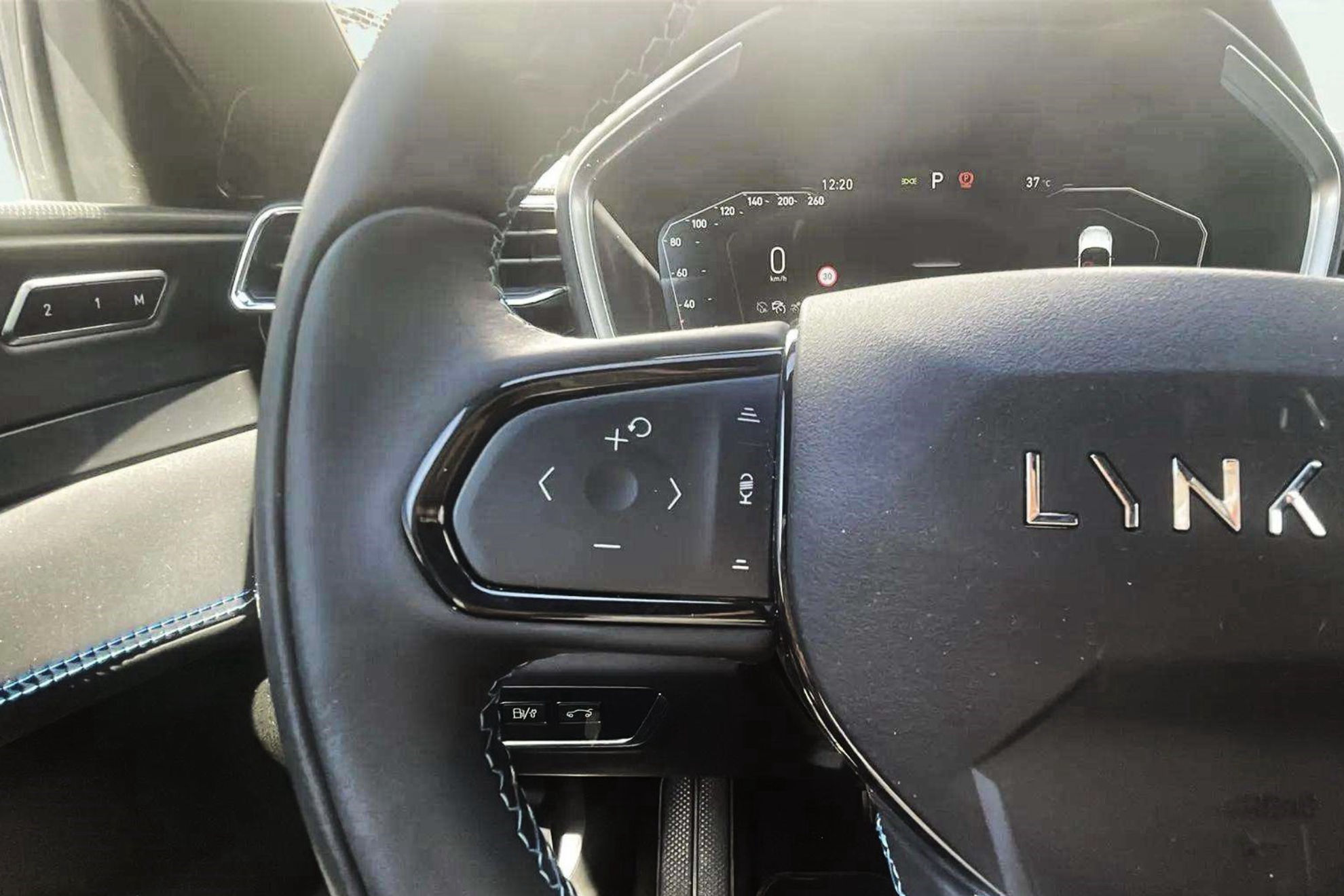Lynk & Co 01 1.5 PHEV - foto 20