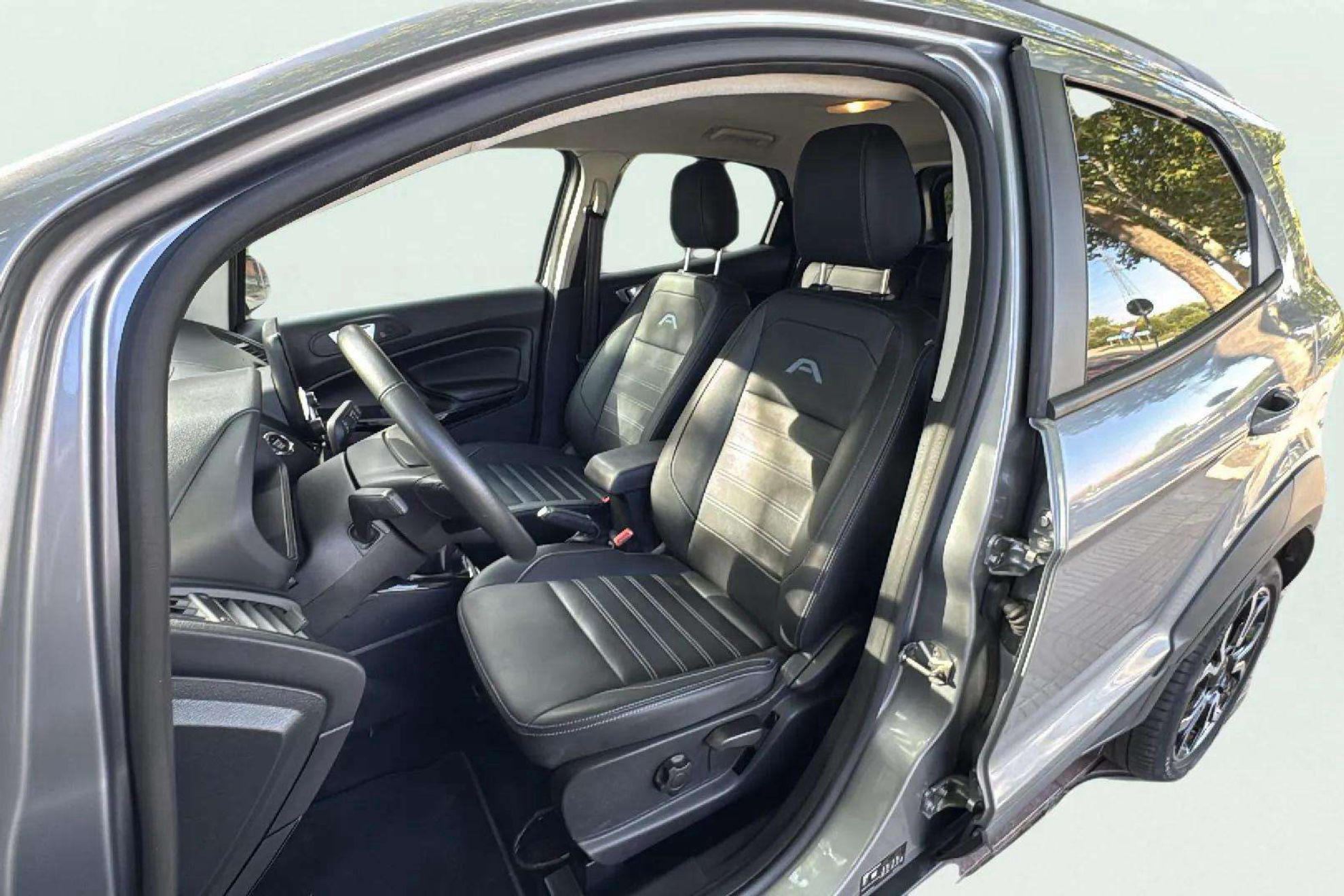 Ford EcoSport 1.0T EcoBoost Active - foto 11
