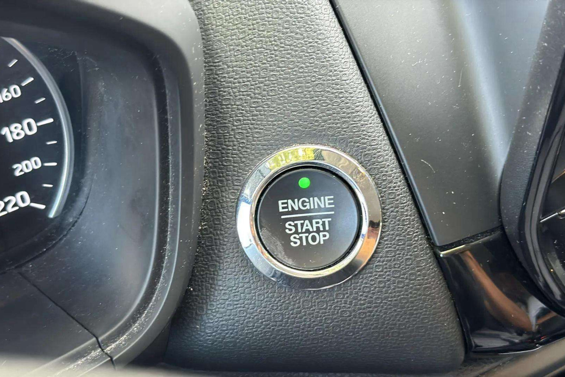 Ford EcoSport 1.0T EcoBoost Active - foto 28