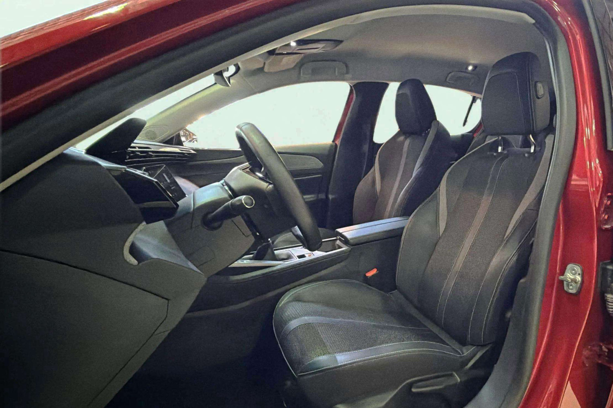 Peugeot 308 Allure PureTech 130 - foto 12
