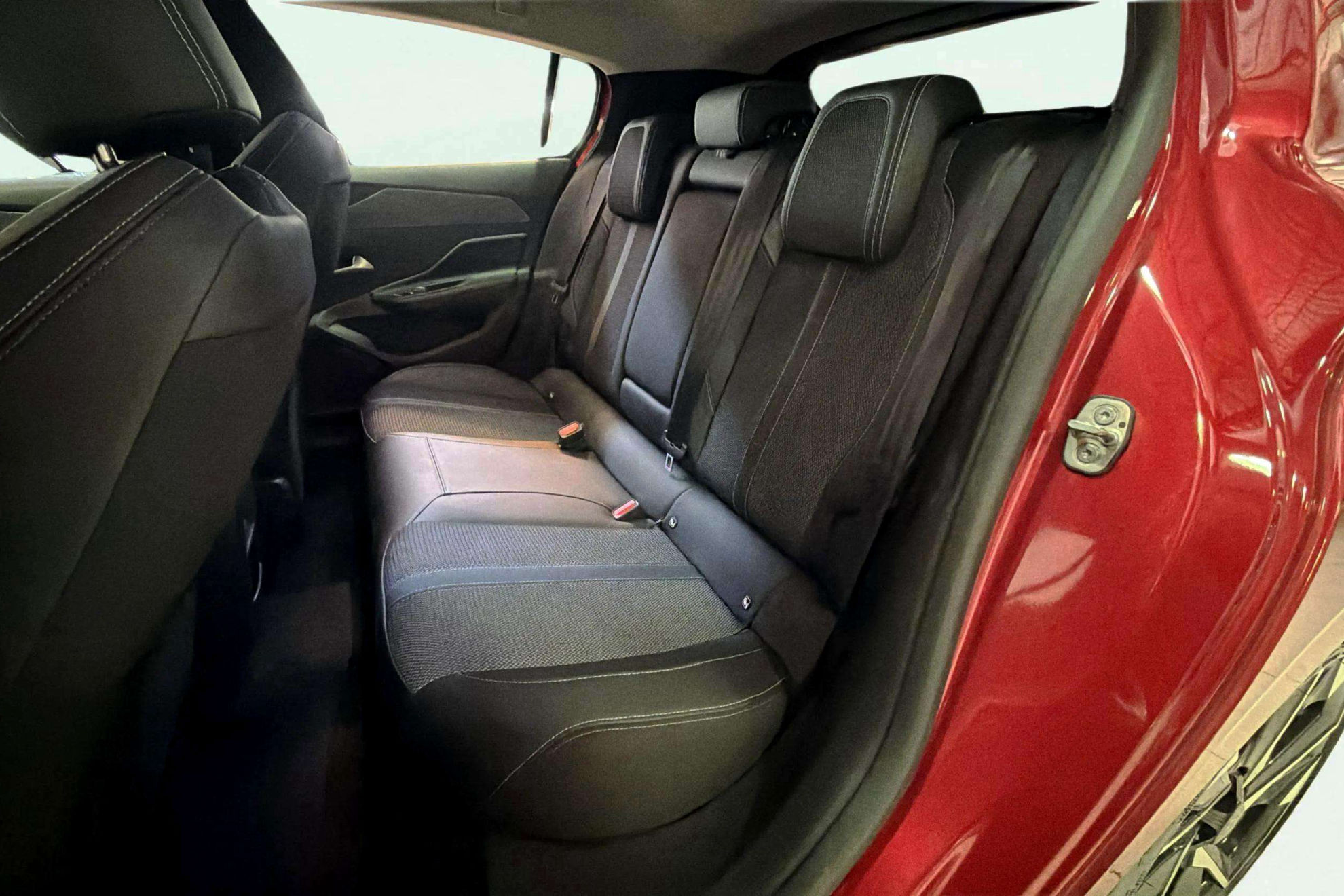 Peugeot 308 Allure PureTech 130 - foto 13