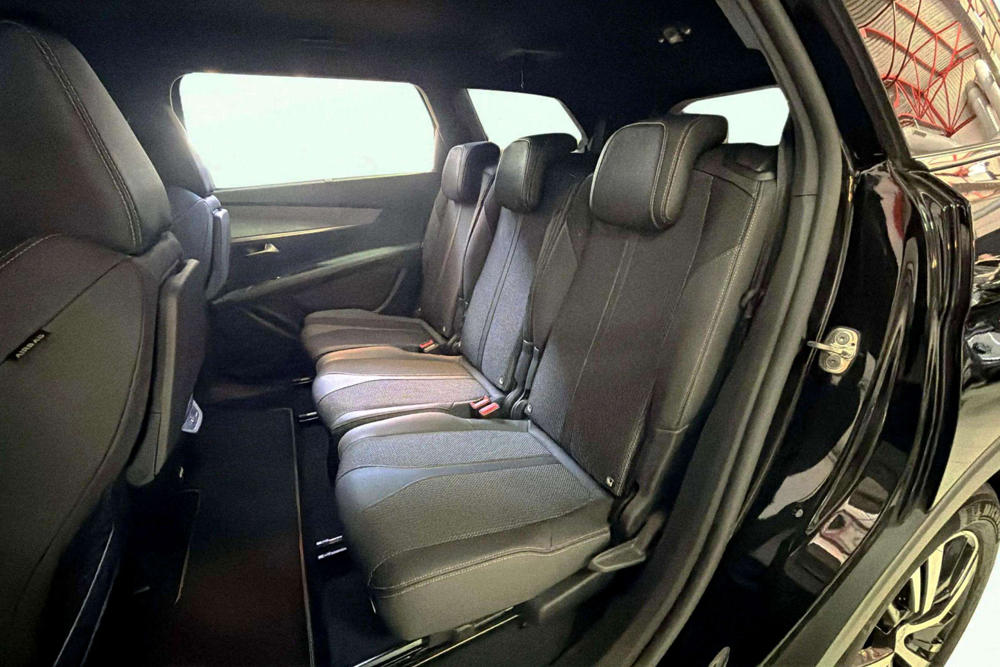 Peugeot 5008 1.5 BlueHDi GT EAT8 - foto 13