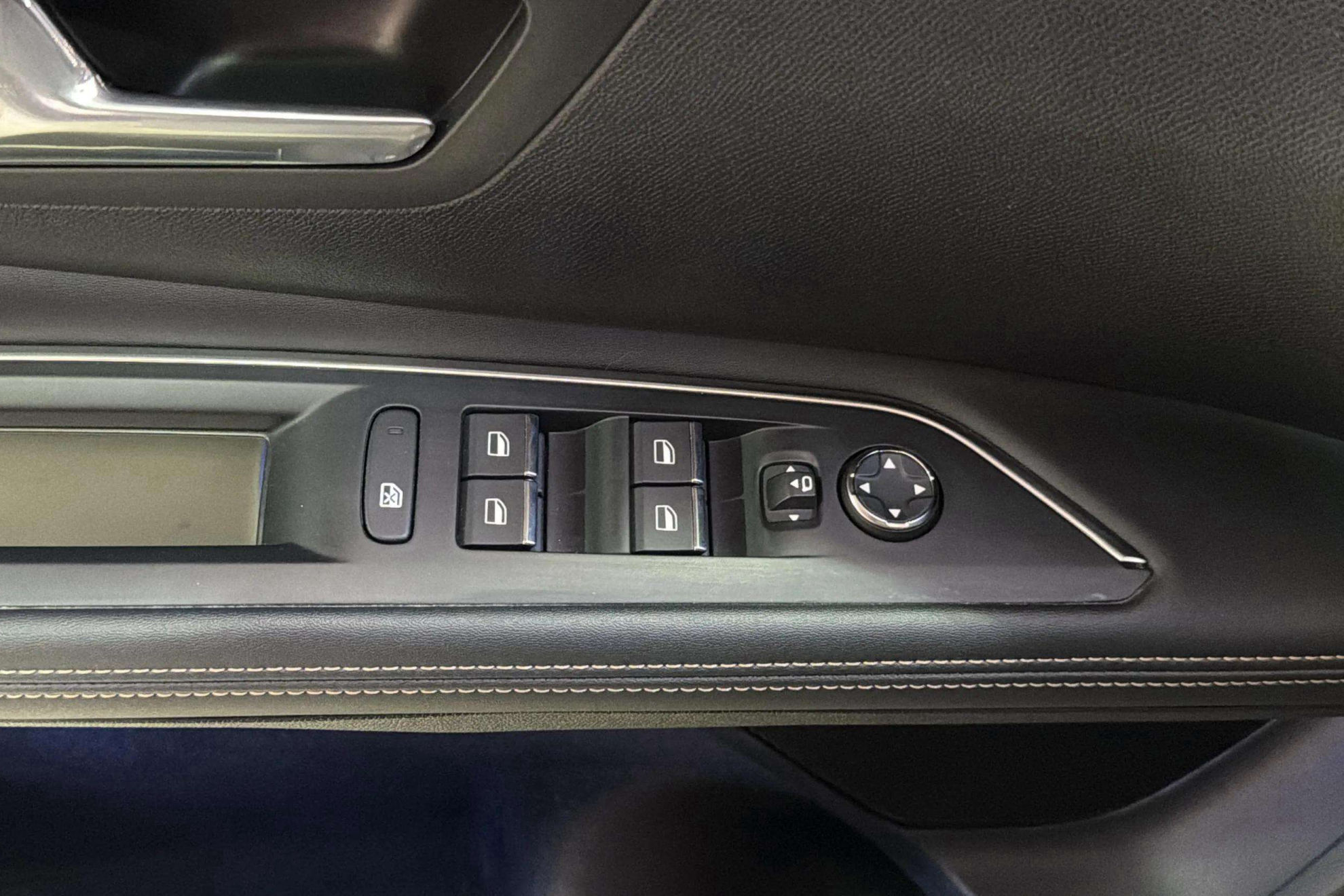 Peugeot 5008 1.5 BlueHDi GT EAT8 - foto 15