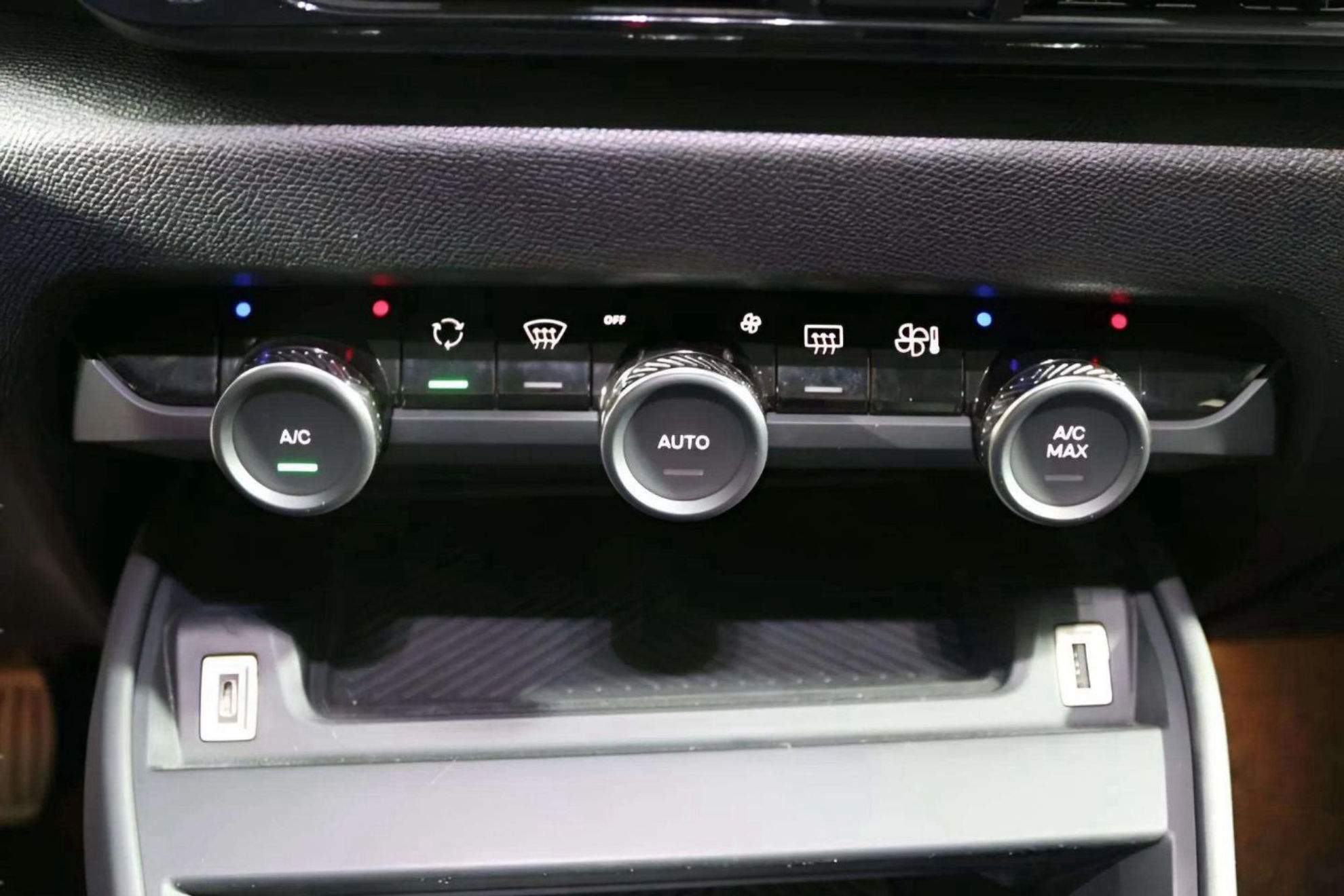 Citroën C4 PureTech 130 Shine - foto 28