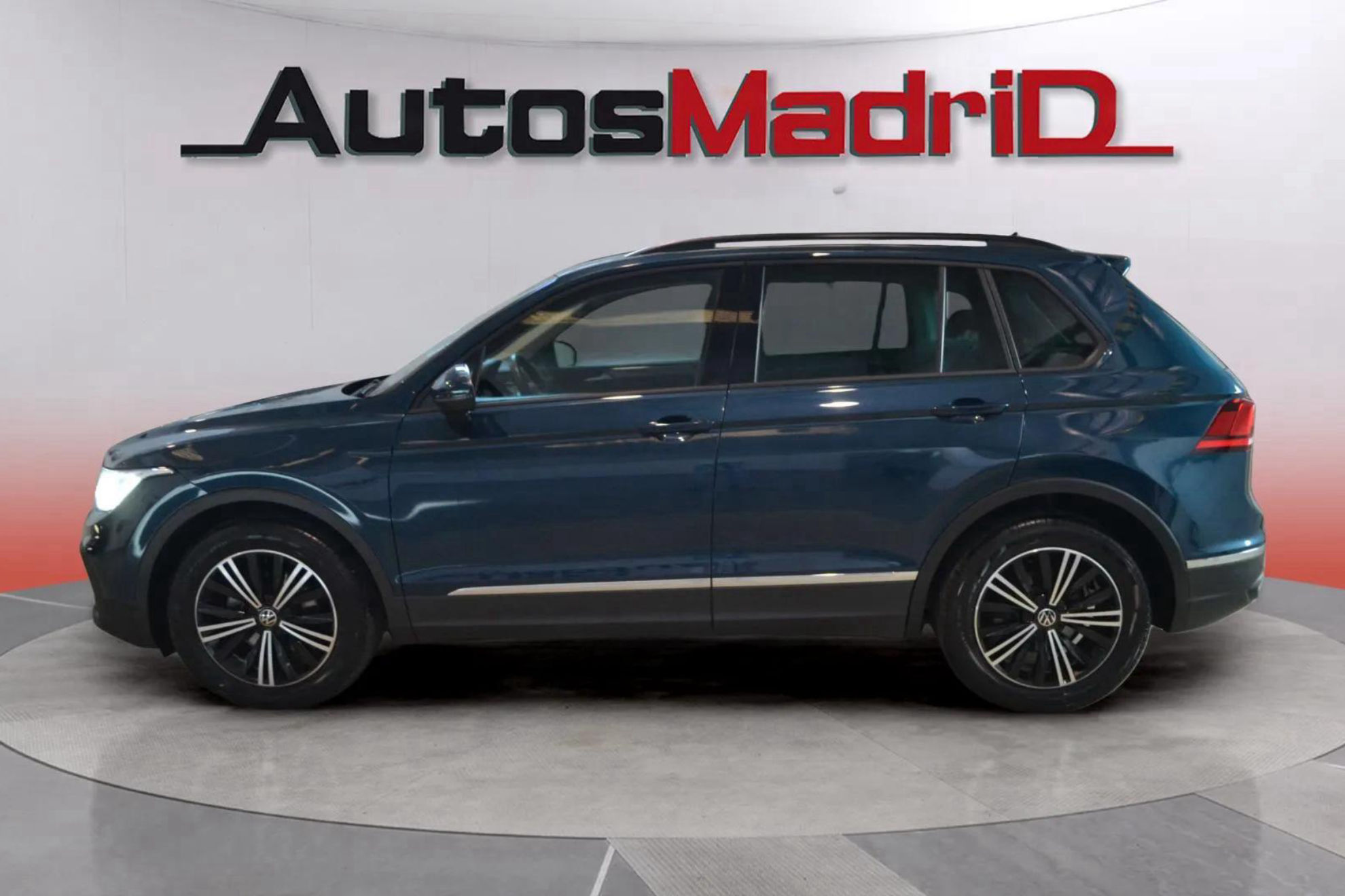 Volkswagen Tiguan Life 2.0 TDI DSG - foto 3