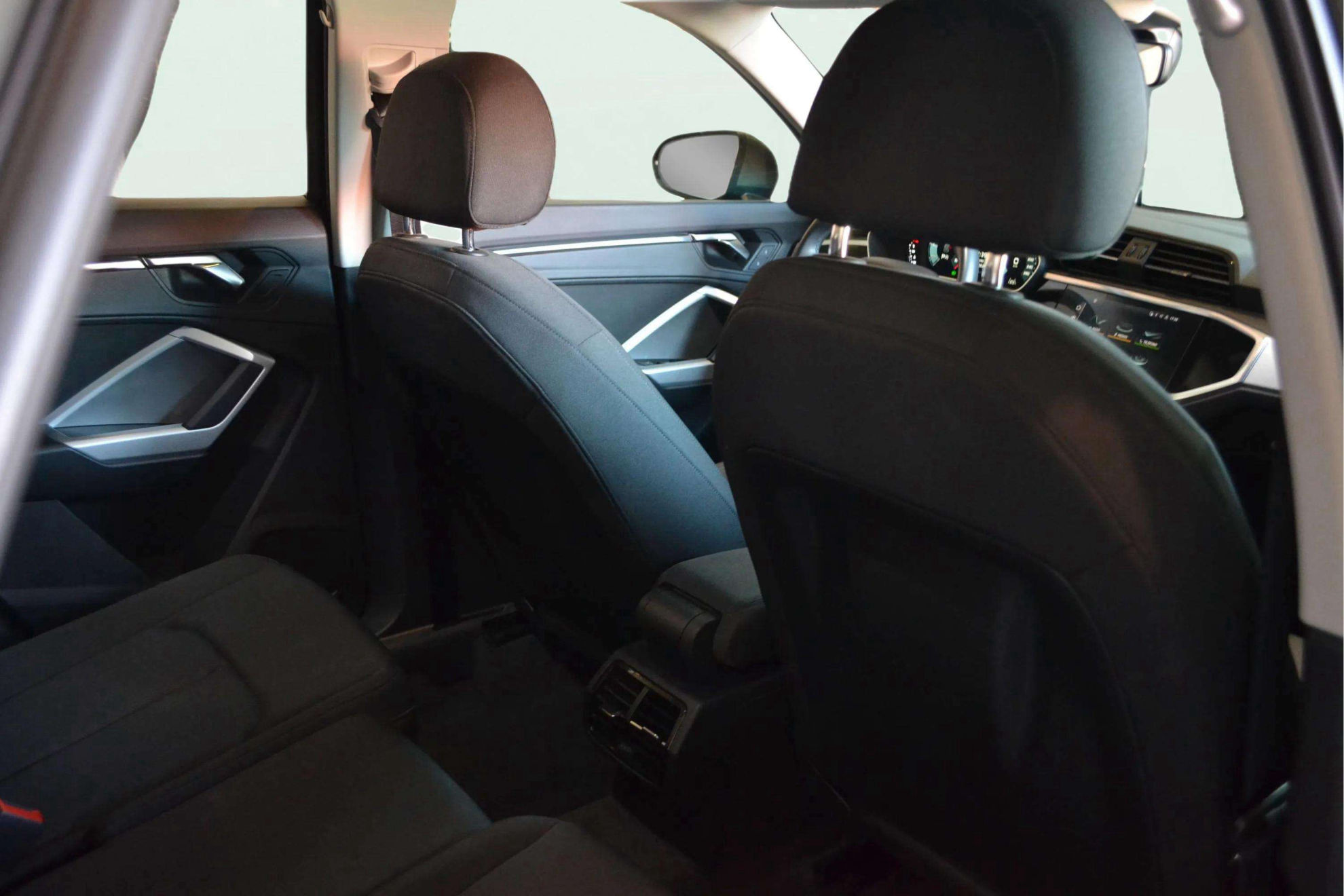 Audi Q3 35 TDI S tronic - foto 12