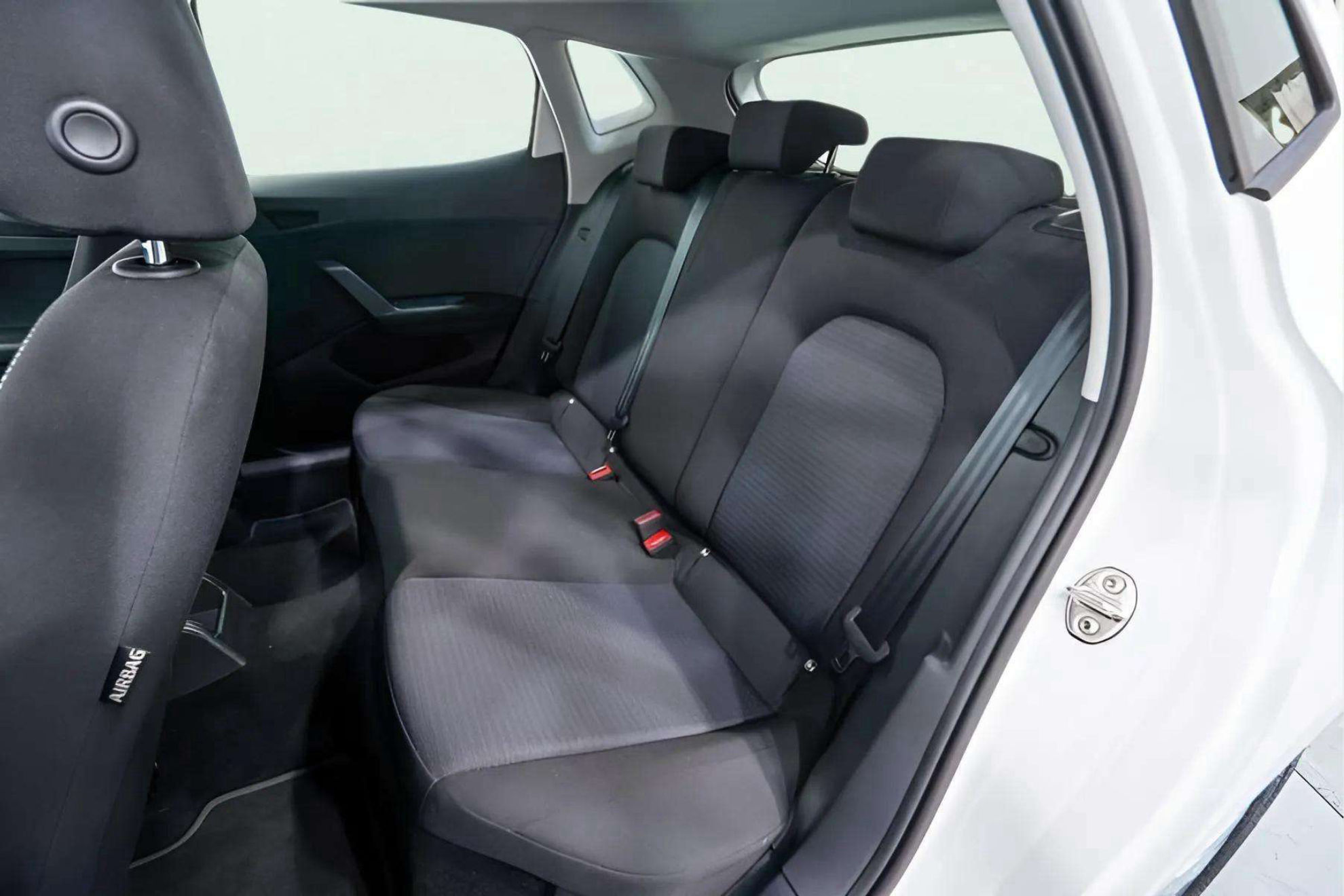 SEAT Ibiza 1.0 TSI Style Plus - foto 23
