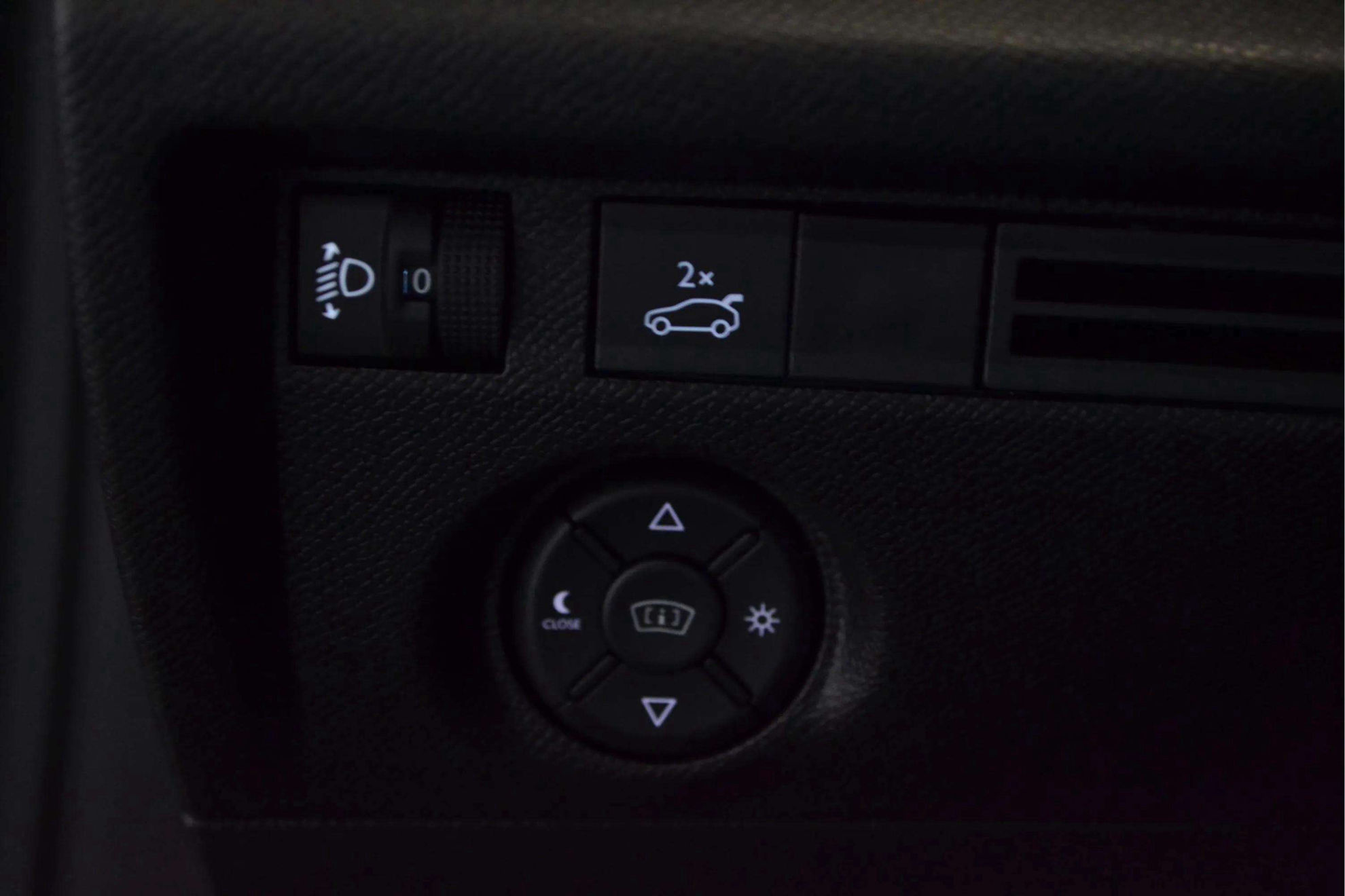 Citroën C4 PureTech 130 EAT8 Shine - foto 17