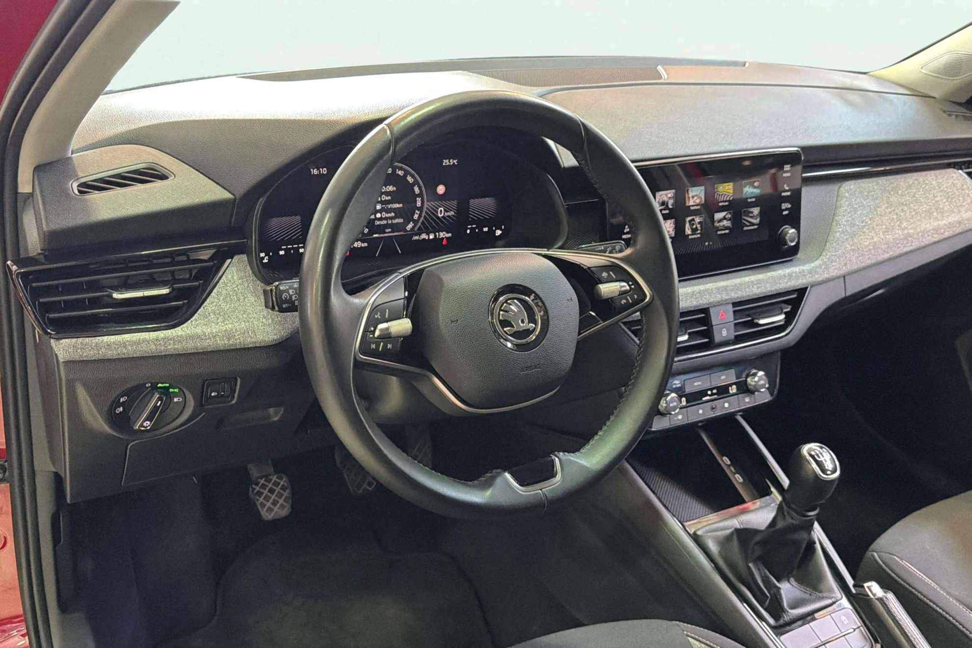 Škoda Kamiq 1.0 TSI Selection - foto 11