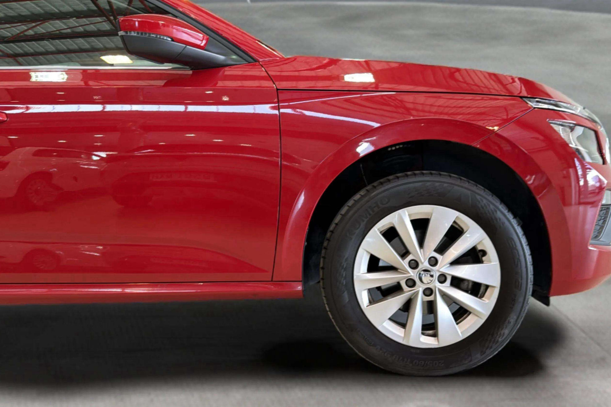 Škoda Kamiq 1.0 TSI Selection - foto 10